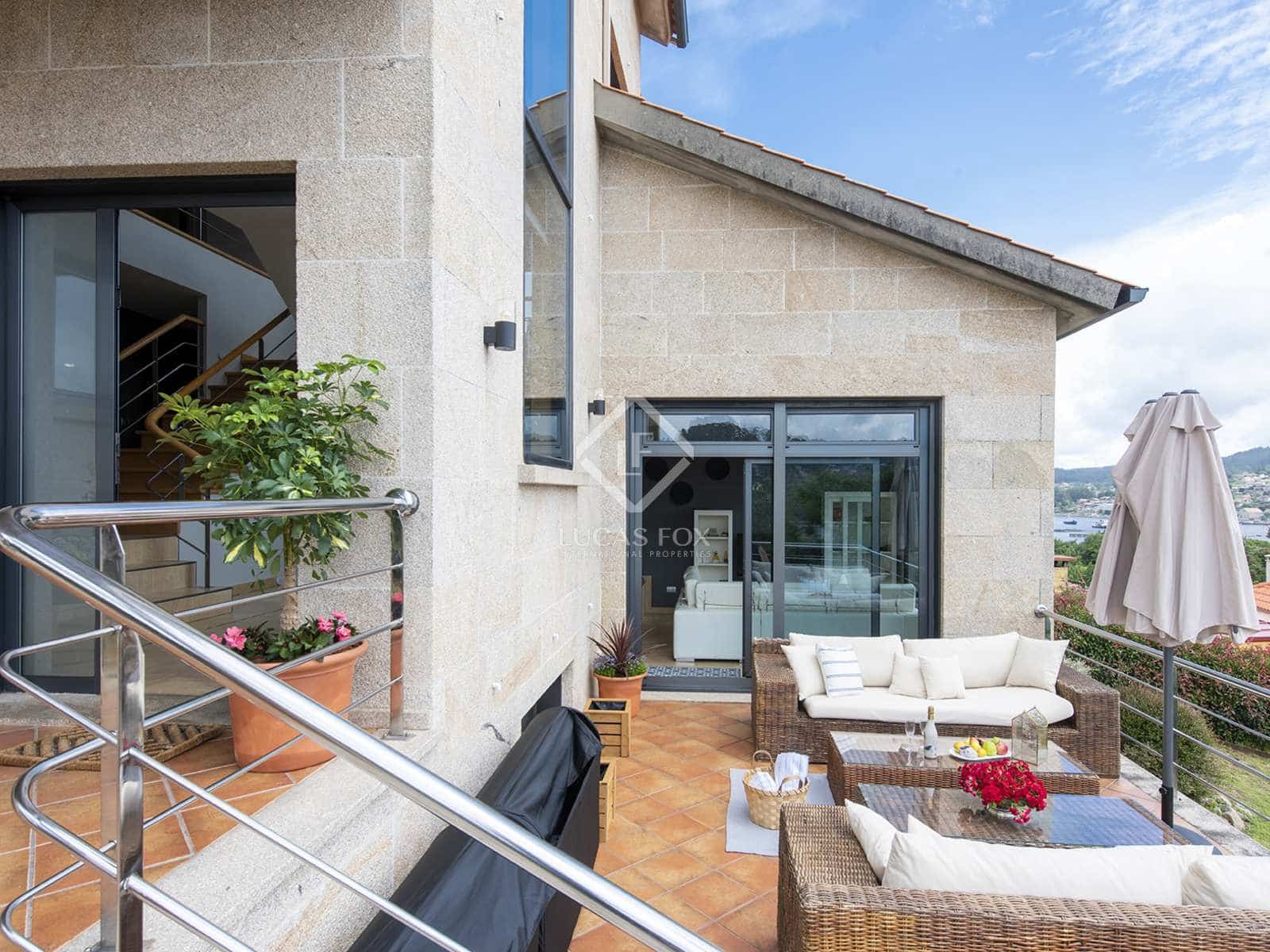 6 slaapkamer Villa te huur in Cangas met garage - € 4.000 (Ref: 8085502)