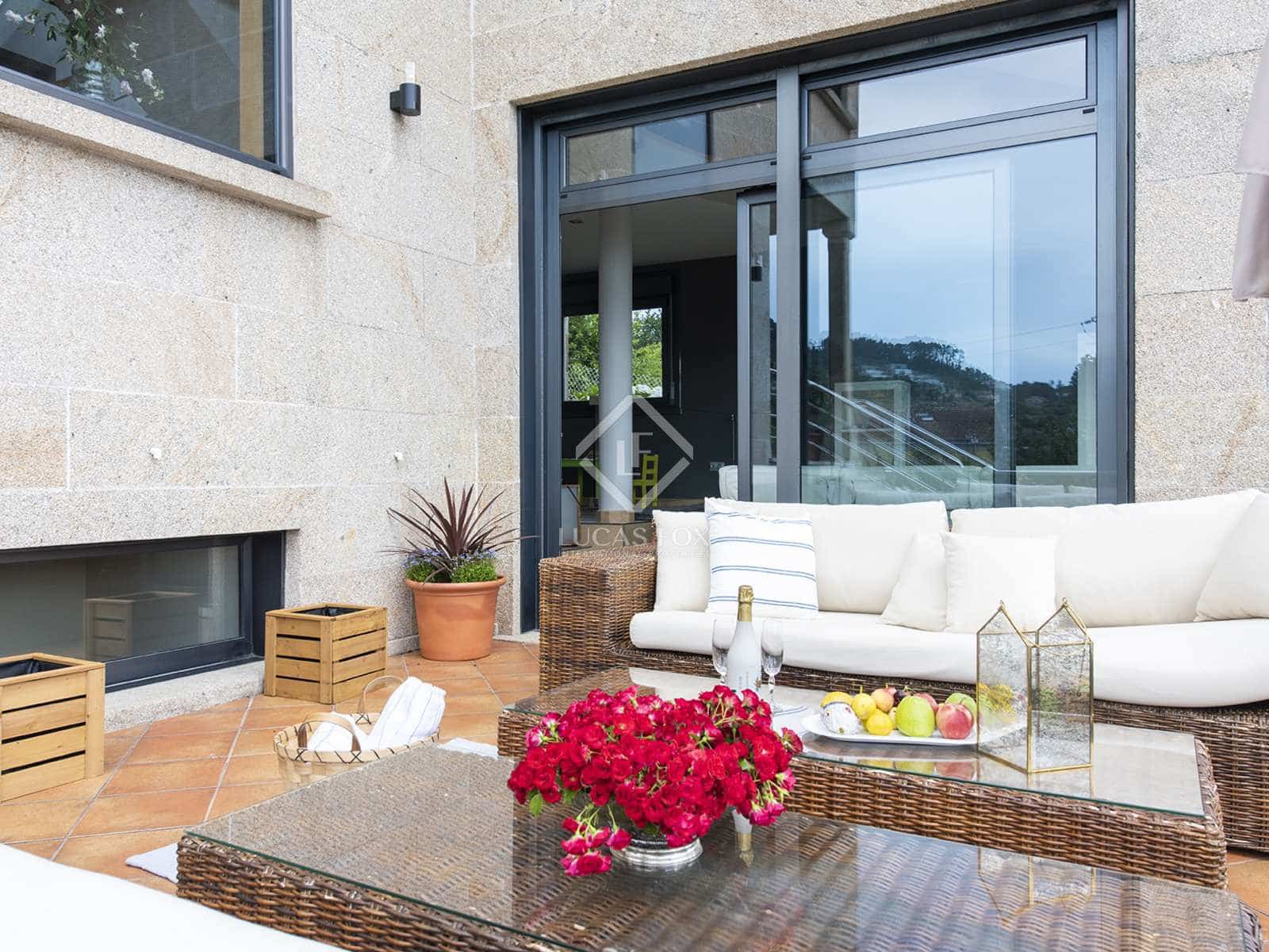 6 slaapkamer Villa te huur in Cangas met garage - € 4.000 (Ref: 8085502)