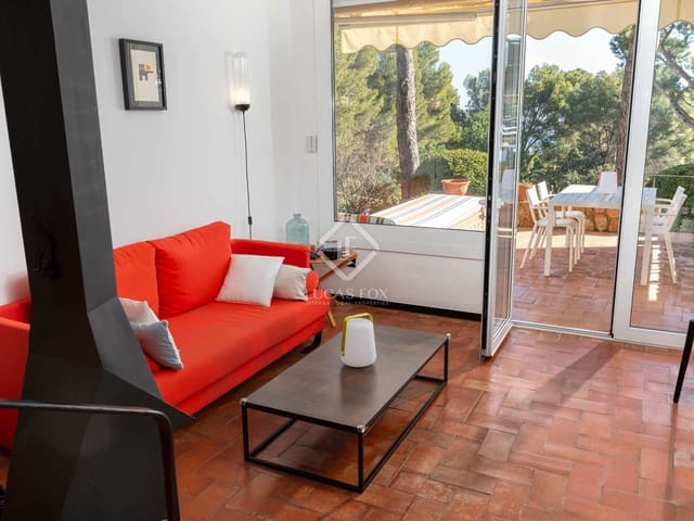 3 slaapkamer Villa te koop in Sant Feliu de Guíxols met zwembad garage - € 630.000 (Ref: 8086081)