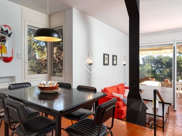 3 slaapkamer Villa te koop in Sant Feliu de Guíxols met zwembad garage - € 630.000 (Ref: 8086081)