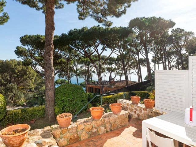 3 slaapkamer Villa te koop in Sant Feliu de Guíxols met zwembad garage - € 630.000 (Ref: 8086081)