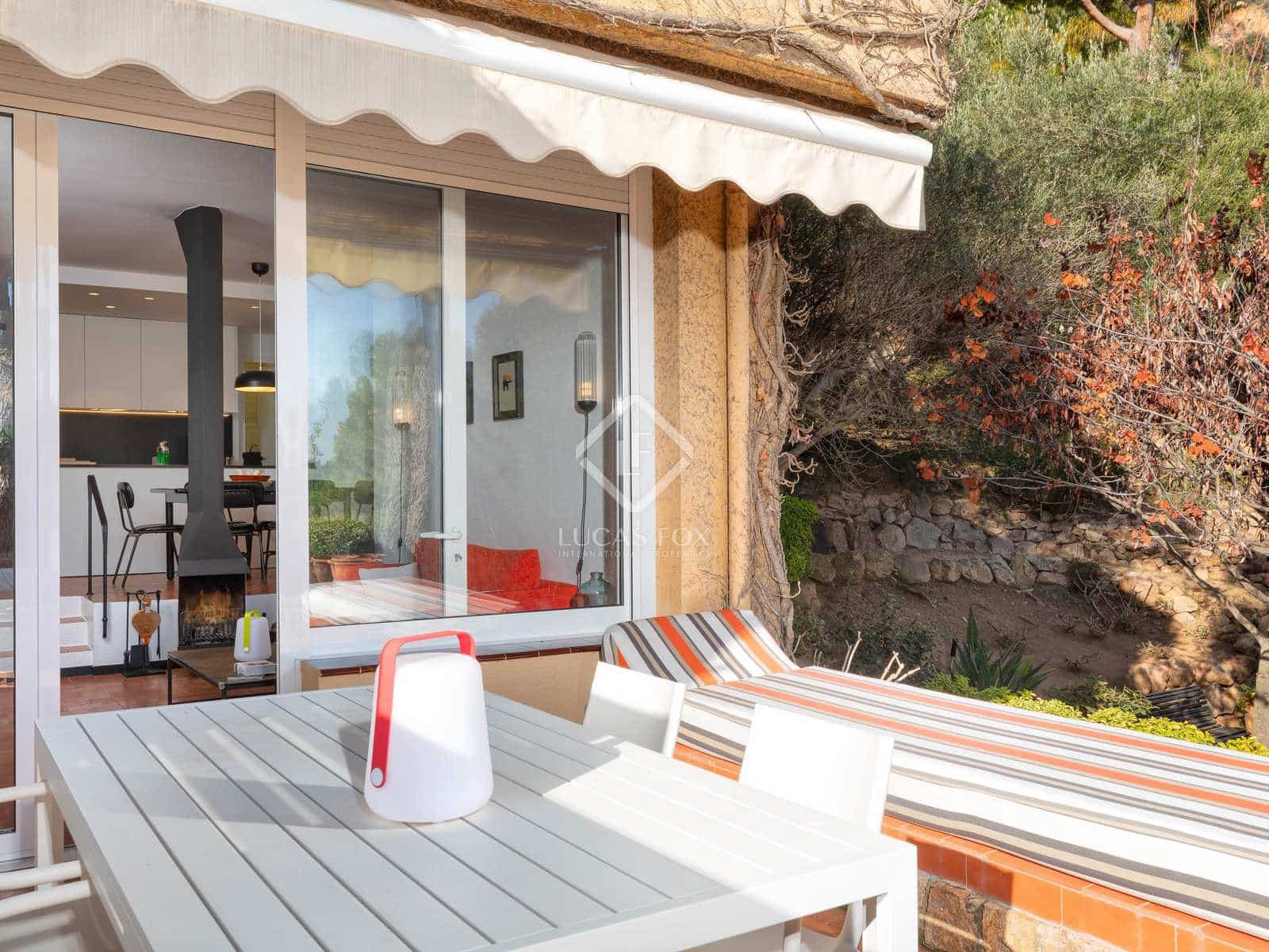 3 soveværelse Villa til salg i Sant Feliu de Guixols med swimmingpool garage - € 630.000 (Ref: 8086081)