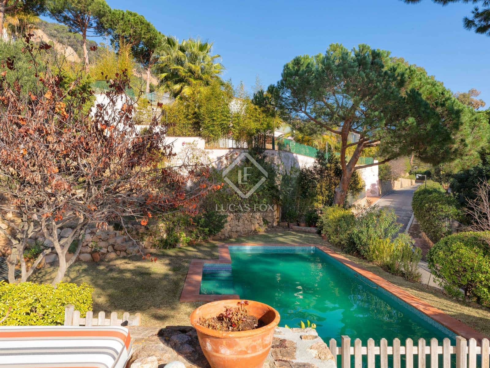 3 soveværelse Villa til salg i Sant Feliu de Guixols med swimmingpool garage - € 630.000 (Ref: 8086081)