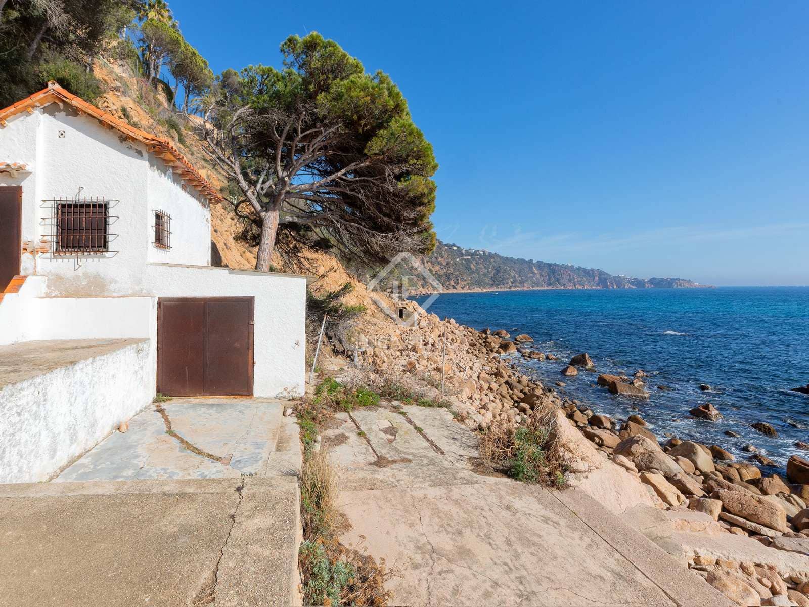 3 soveværelse Villa til salg i Sant Feliu de Guixols med swimmingpool garage - € 630.000 (Ref: 8086081)