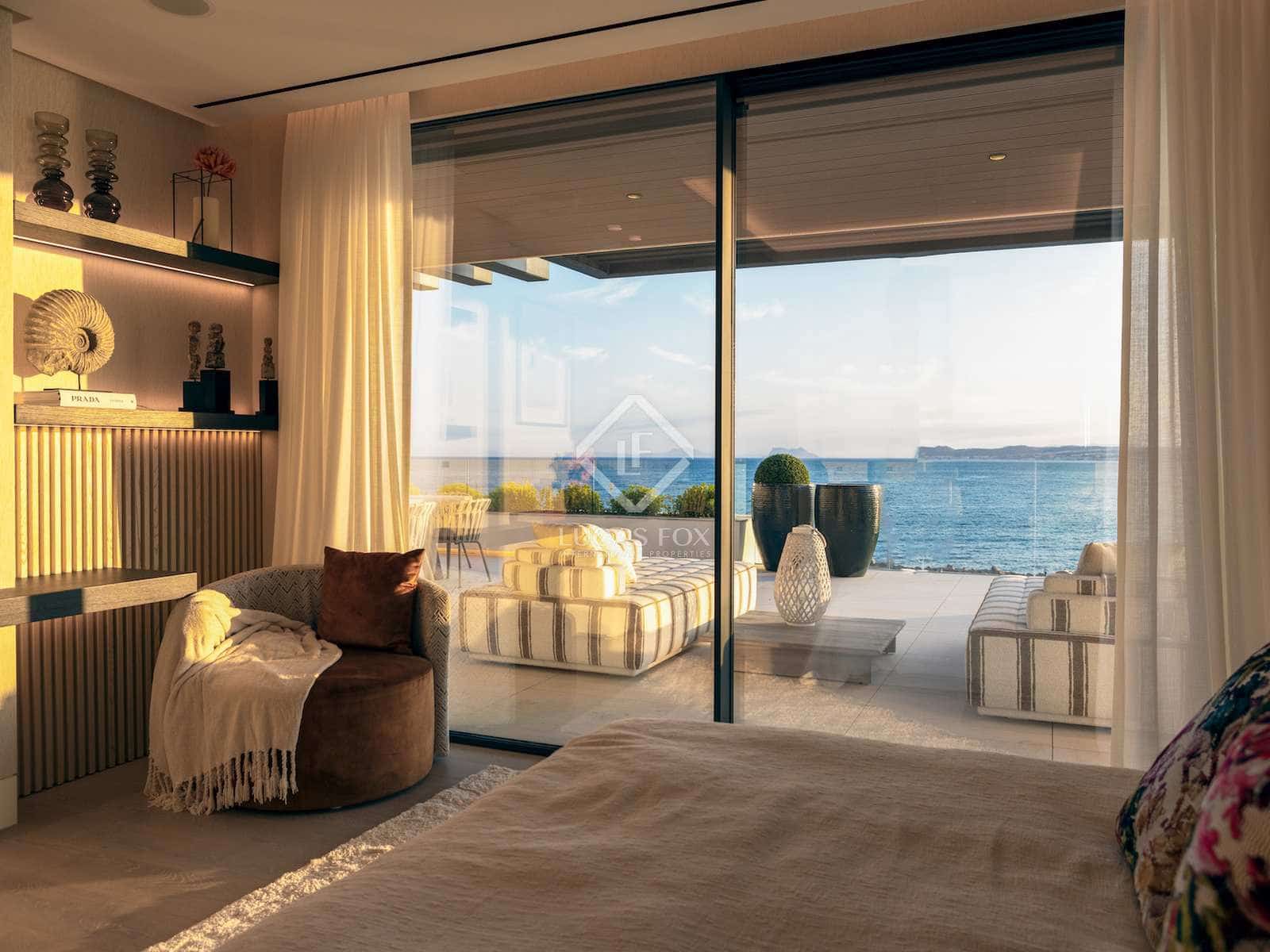 2 chambre Appartement à vendre à Estepona avec piscine garage - 2 490 000 € (Ref: 8086082)