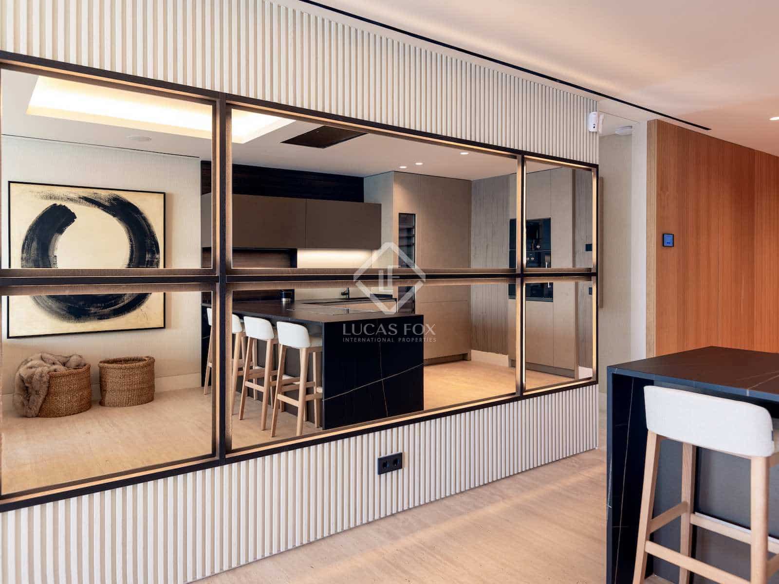 2 chambre Appartement à vendre à Estepona avec piscine garage - 2 490 000 € (Ref: 8086082)