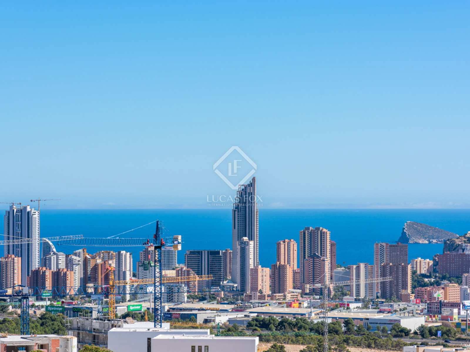 3 bedroom Villa for sale in Finestrat with pool garage - € 995,000 (Ref: 8092491)