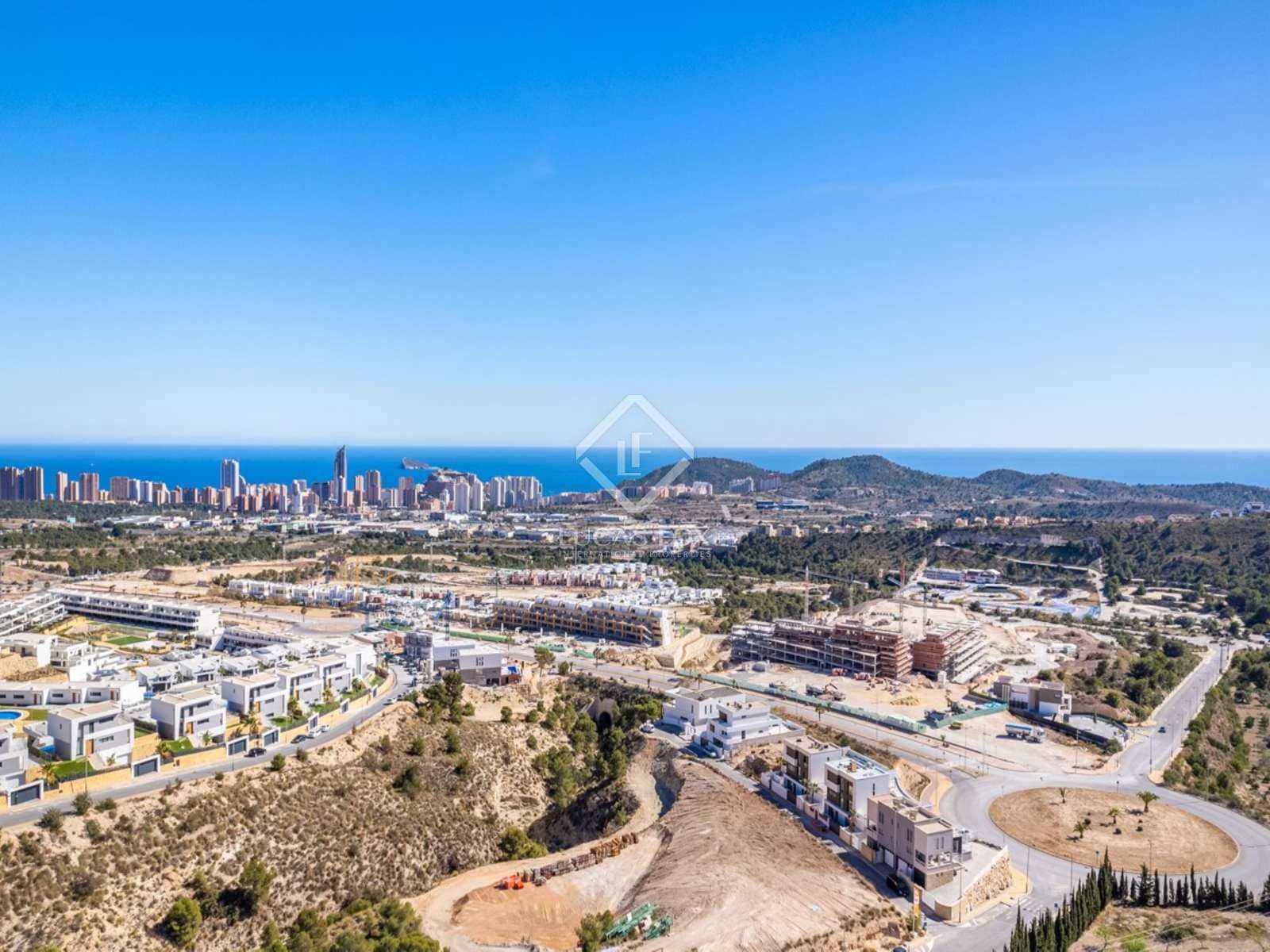 3 bedroom Villa for sale in Finestrat with pool garage - € 995,000 (Ref: 8092491)