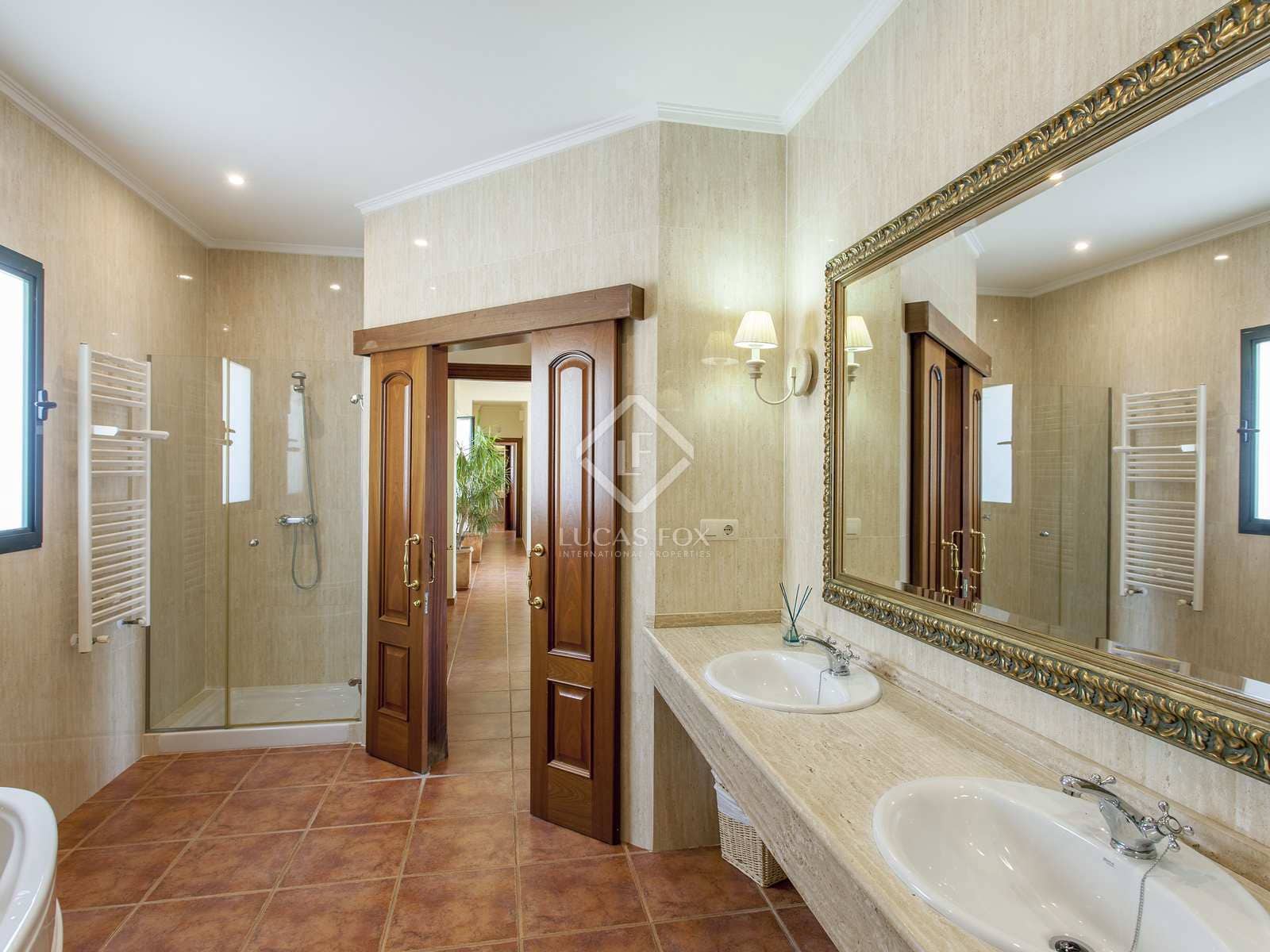 6 soverom Villa til salgs i Cullera med svømmebasseng garasje - € 1 850 000 (Ref: 8092500)