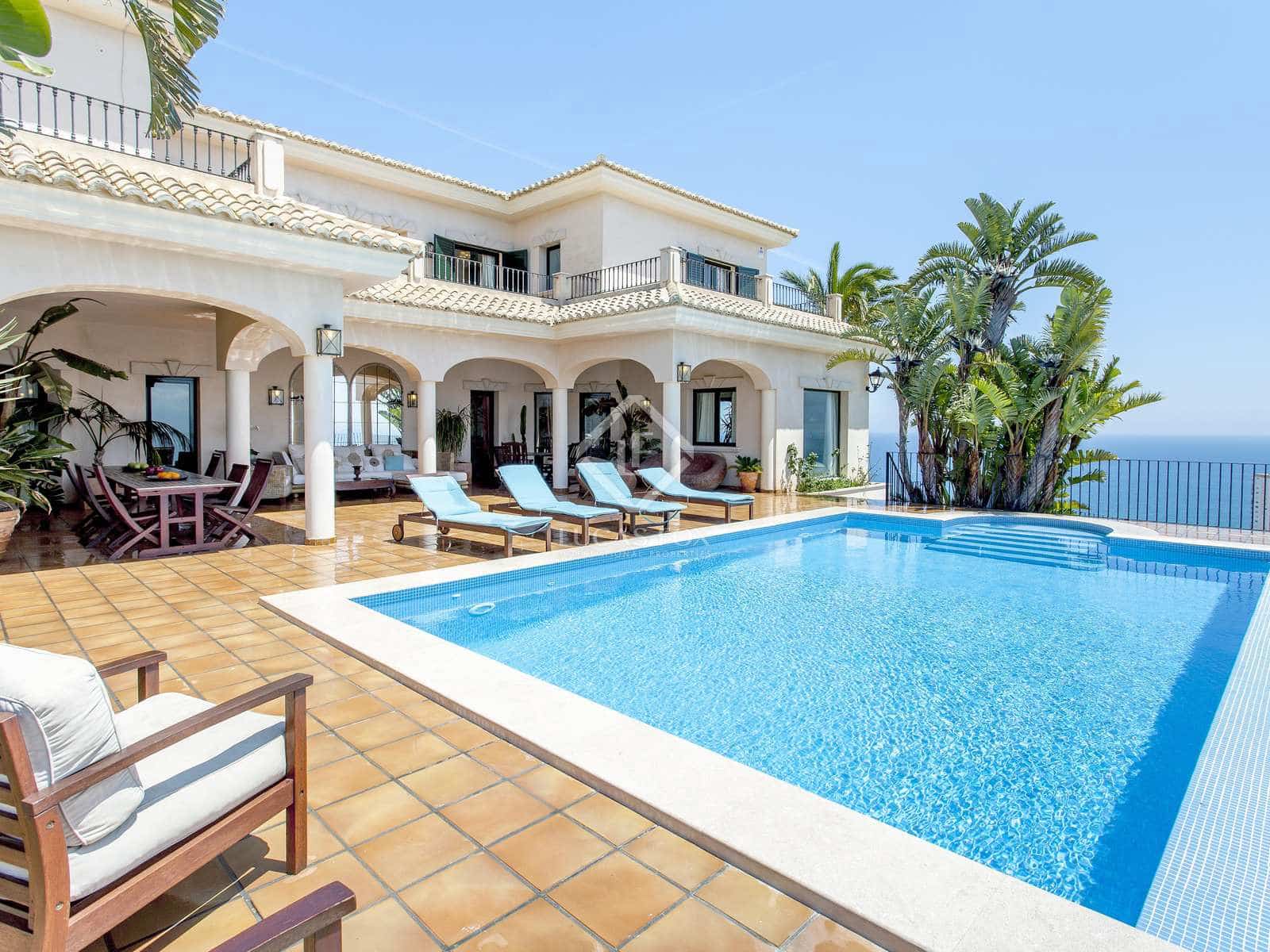 6 soverom Villa til salgs i Cullera med svømmebasseng garasje - € 1 850 000 (Ref: 8092500)