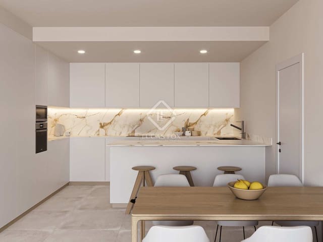 Apartamento de 3 habitaciones en Santa Eulalia / Santa Eularia en venta con piscina garaje - 740.000 € (Ref: 8094005)