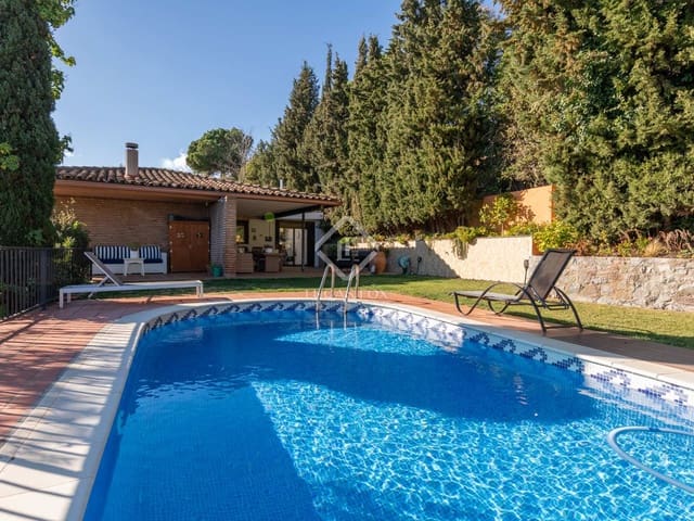 7 soverom Villa til salgs i Bellaterra, Cerdanyola del Vallès med svømmebasseng garasje - € 1 250 000 (Ref: 8094021)