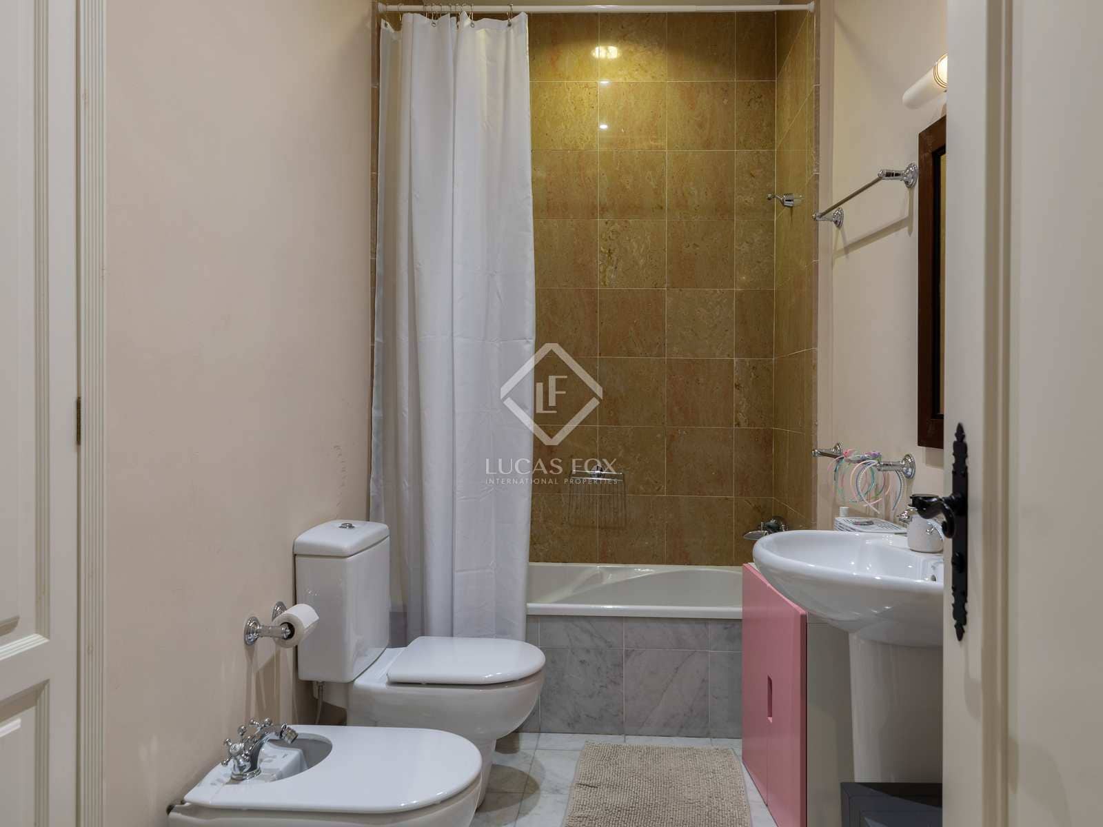 6 soveværelse Lejlighed til salg i Girona by - € 1.980.000 (Ref: 8096915)