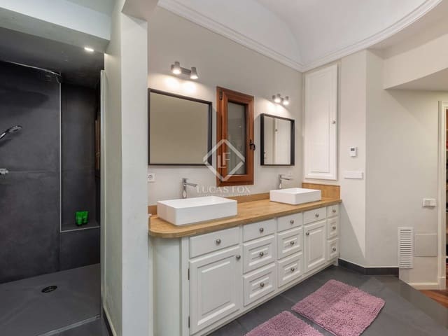 6 Zimmer Apartment zu verkaufen in Girona Stadt - 1.980.000 € (Ref: 8096915)