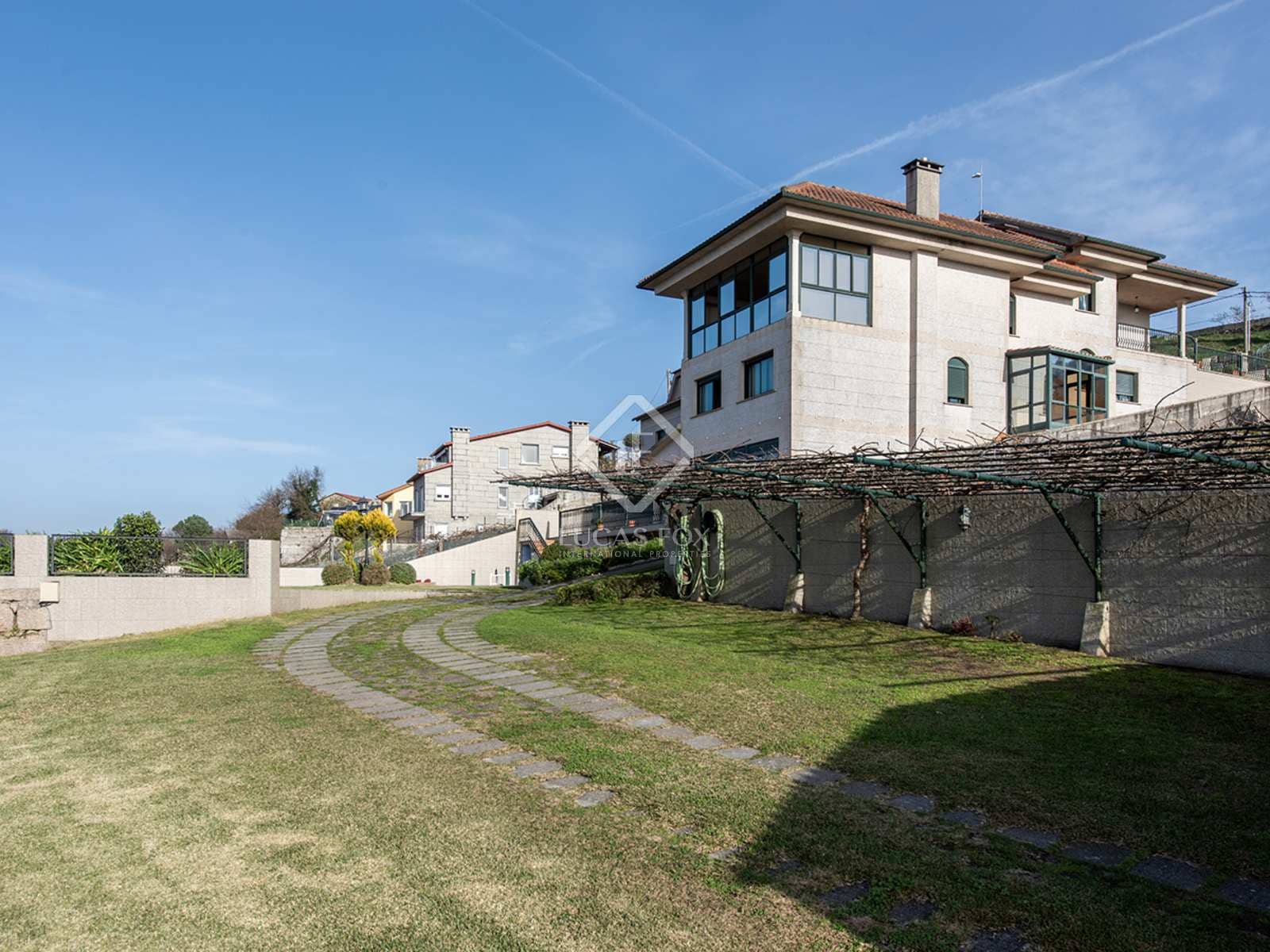 9 soveværelse Villa til salg i Marin med swimmingpool garage - € 775.000 (Ref: 8096919)