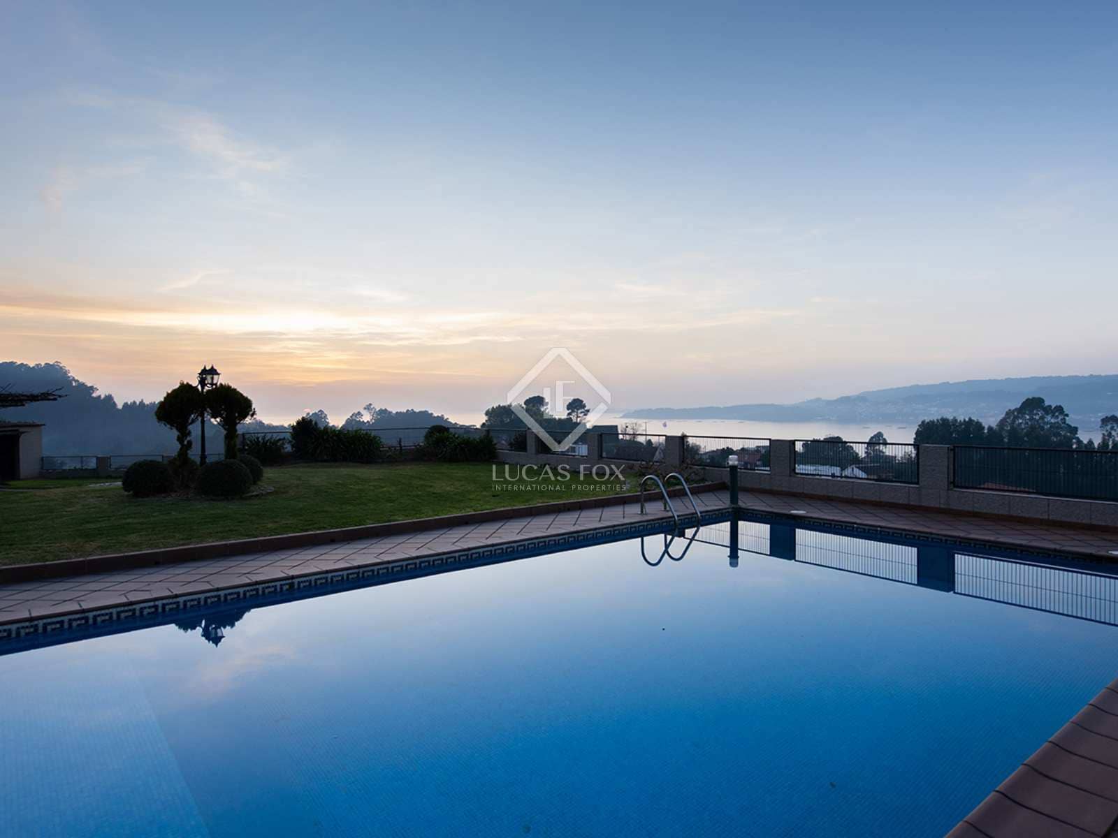 9 soveværelse Villa til salg i Marin med swimmingpool garage - € 775.000 (Ref: 8096919)