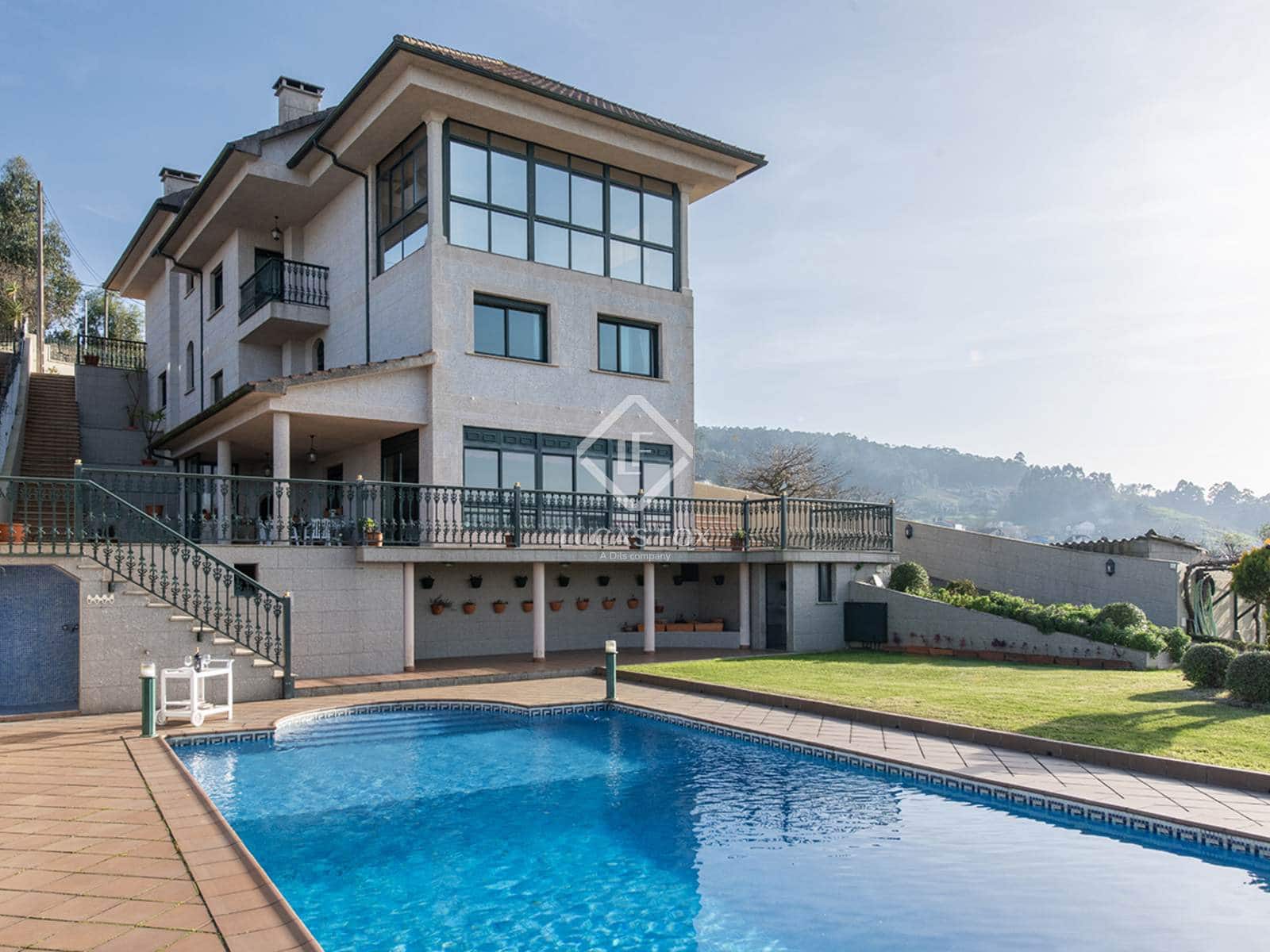 9 soveværelse Villa til salg i Marin med swimmingpool garage - € 775.000 (Ref: 8096919)