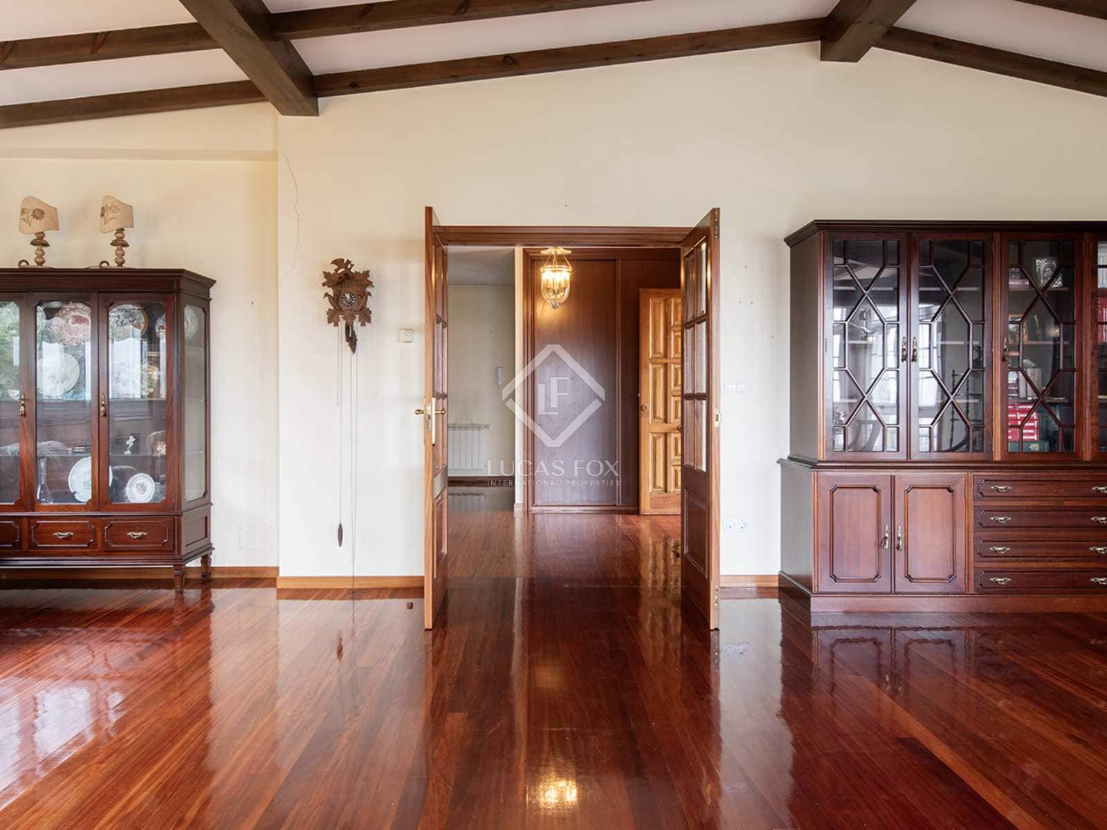 4 soveværelse Villa til salg i Tui med garage - € 415.000 (Ref: 8102075)