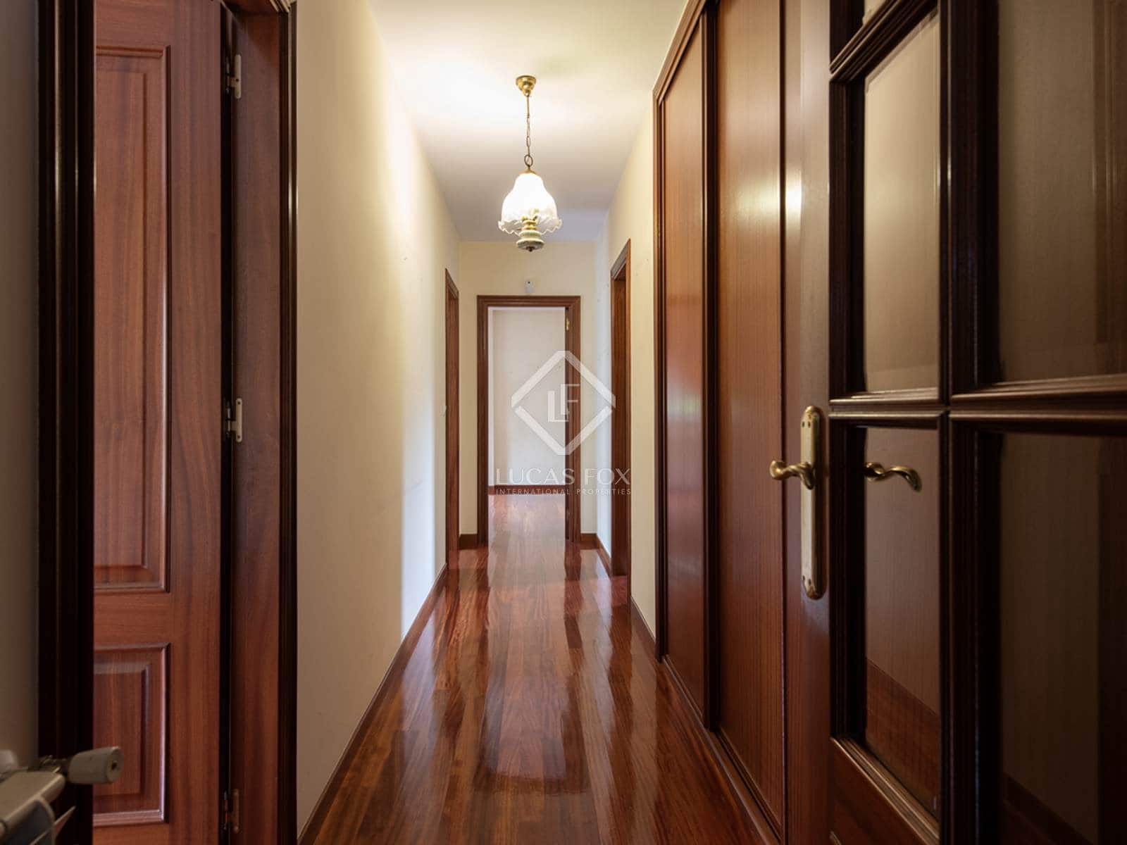 4 soveværelse Villa til salg i Tui med garage - € 415.000 (Ref: 8102075)