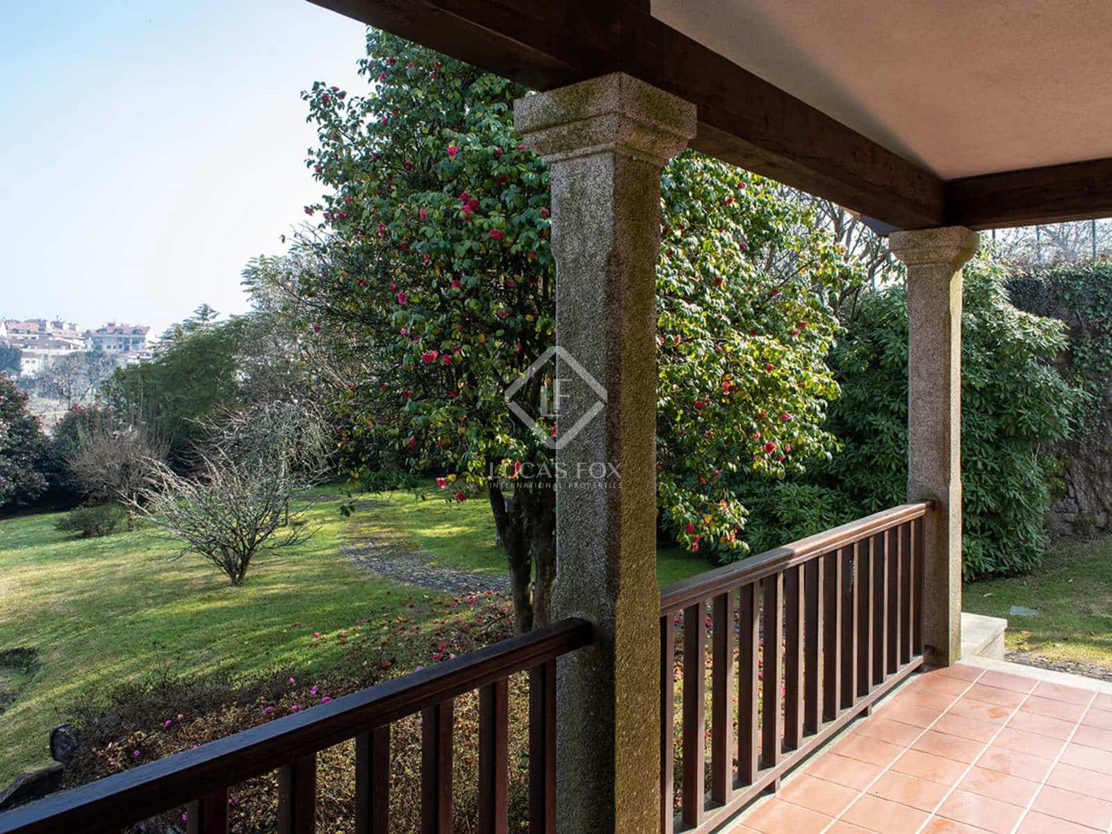 4 soveværelse Villa til salg i Tui med garage - € 415.000 (Ref: 8102075)