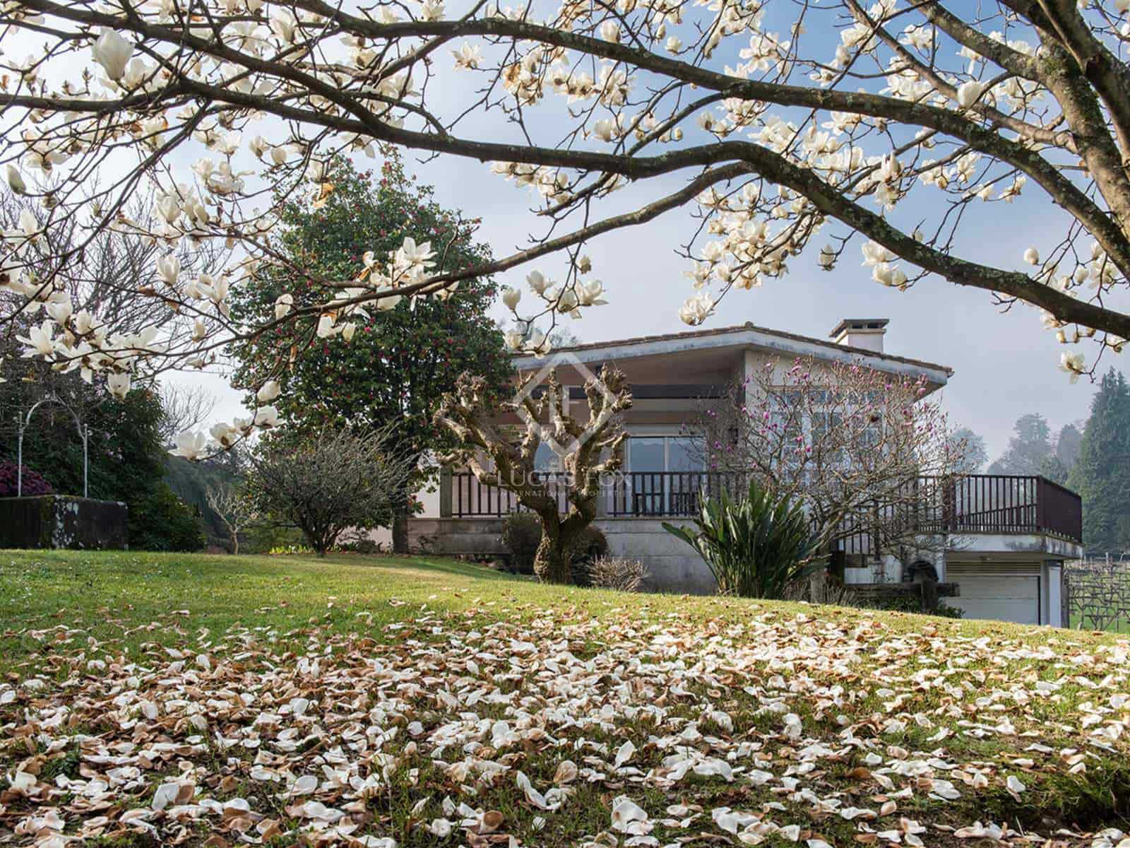 4 soveværelse Villa til salg i Tui med garage - € 415.000 (Ref: 8102075)