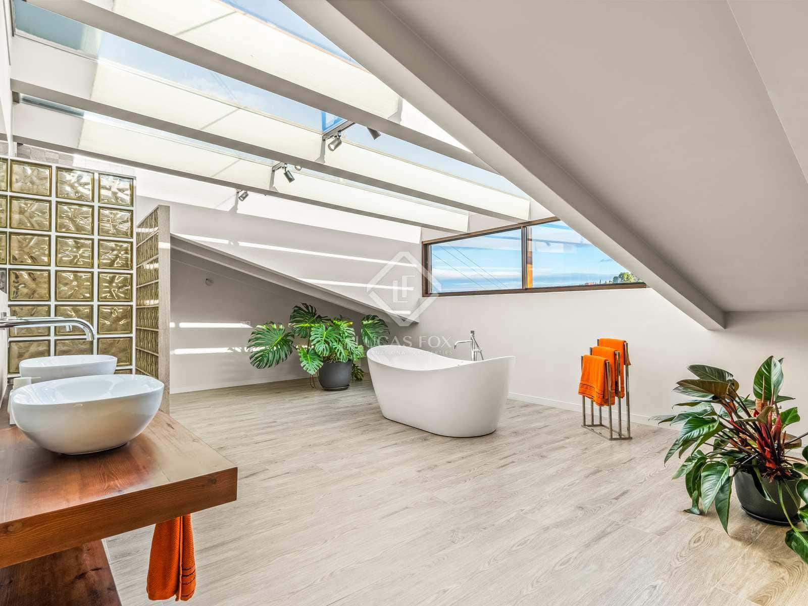 5 soveværelse Finca/Landehus til salg i Aspe med swimmingpool garage - € 1.500.000 (Ref: 8109551)