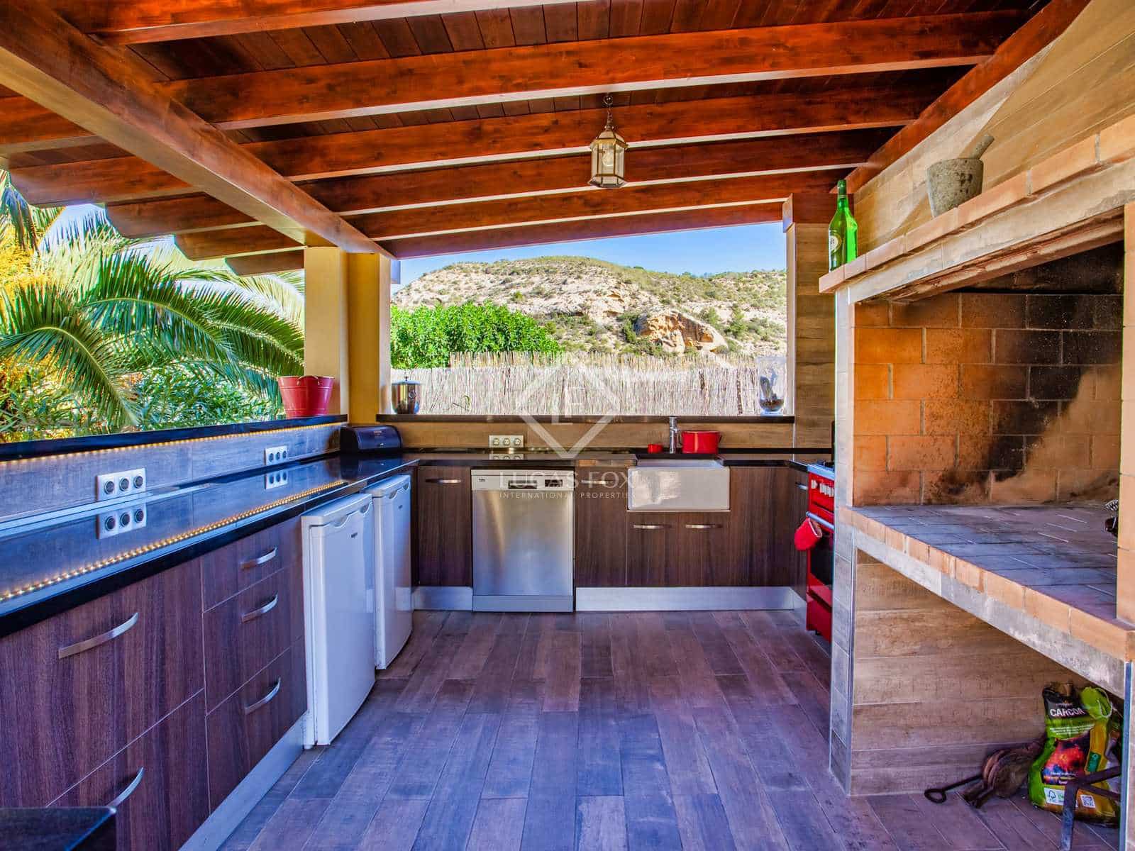 5 soveværelse Finca/Landehus til salg i Aspe med swimmingpool garage - € 1.500.000 (Ref: 8109551)