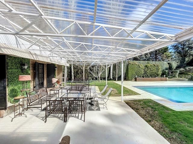 5 slaapkamer Villa te koop in Madrid stad met zwembad - € 1.545.000 (Ref: 8109561)