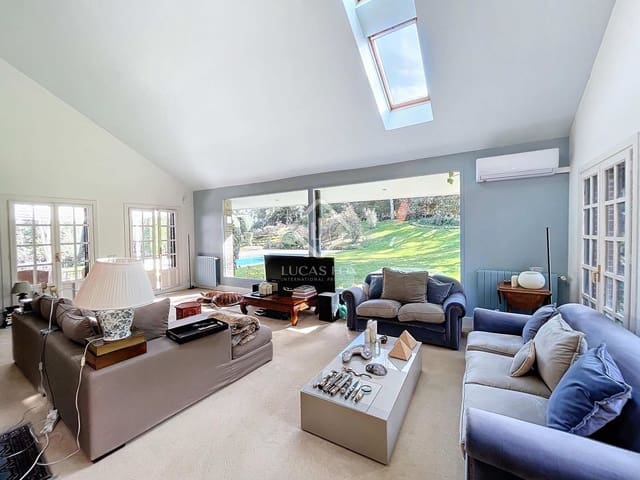 5 slaapkamer Villa te koop in Madrid stad met zwembad - € 1.545.000 (Ref: 8109561)