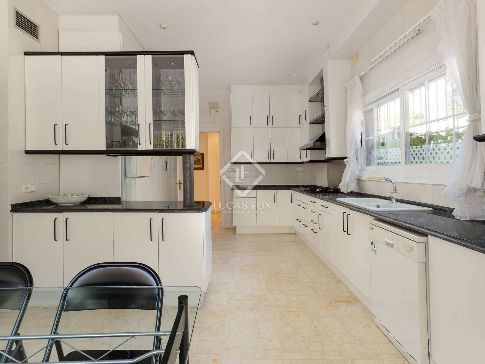 7 soveværelse Villa til salg i Vilassar de Dalt med swimmingpool garage - € 1.000.000 (Ref: 8109562)