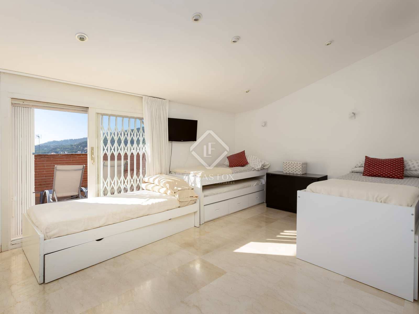 7 soveværelse Villa til salg i Vilassar de Dalt med swimmingpool garage - € 1.000.000 (Ref: 8109562)