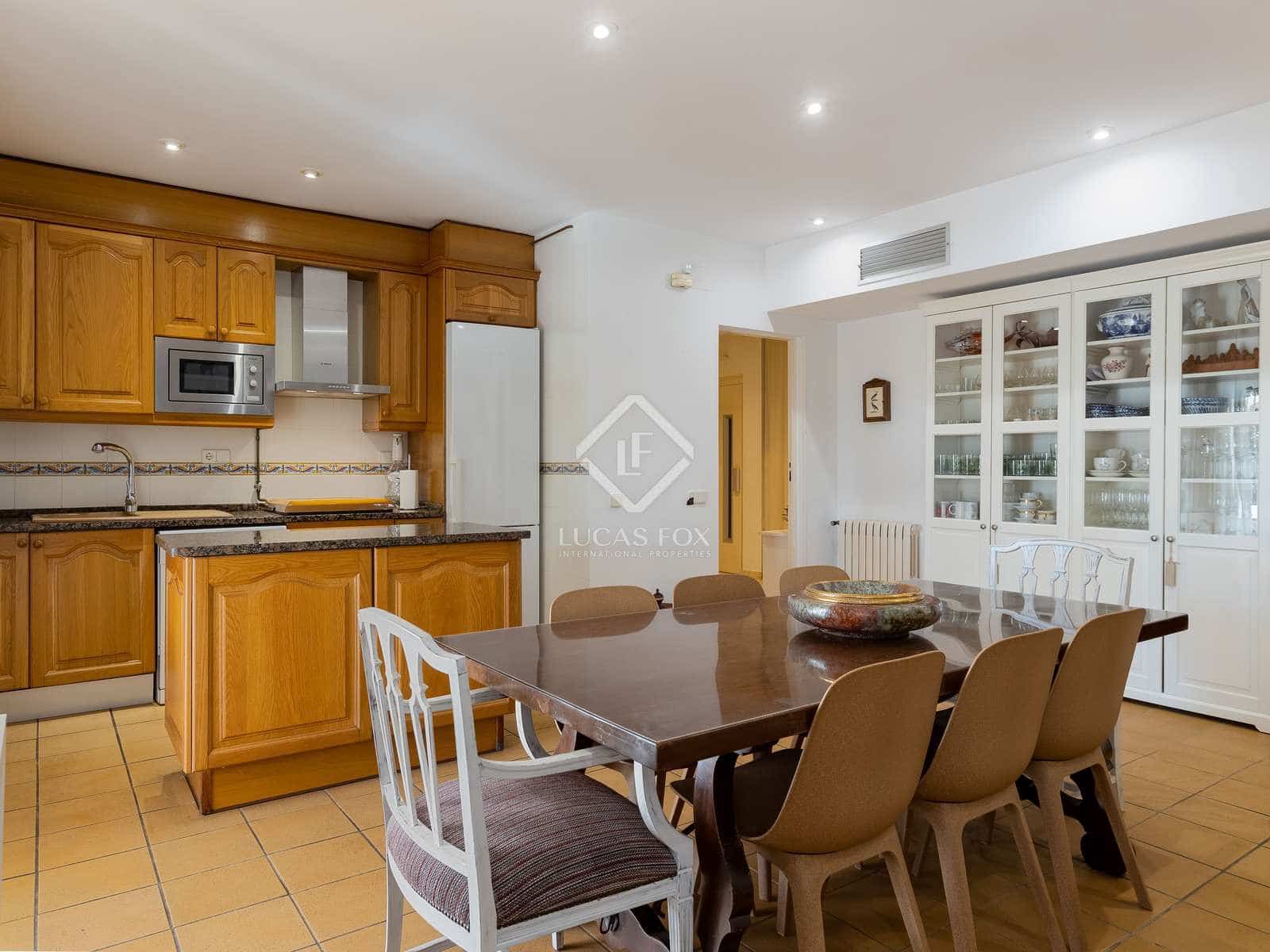 7 soveværelse Villa til salg i Vilassar de Dalt med swimmingpool garage - € 1.000.000 (Ref: 8109562)