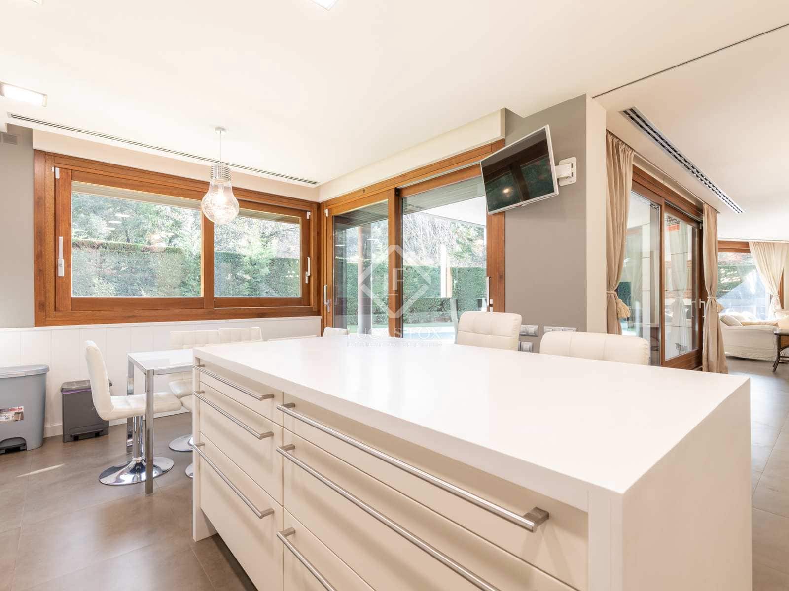 6 quarto Moradia para arrendar em Sant Cugat del Valles com piscina garagem - 6 500 € (Ref: 8109565)