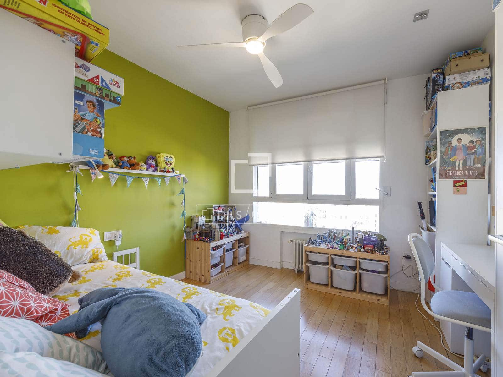 3 soveværelse Lejlighed til leje i Valencia by - € 2.800 (Ref: 8109567)