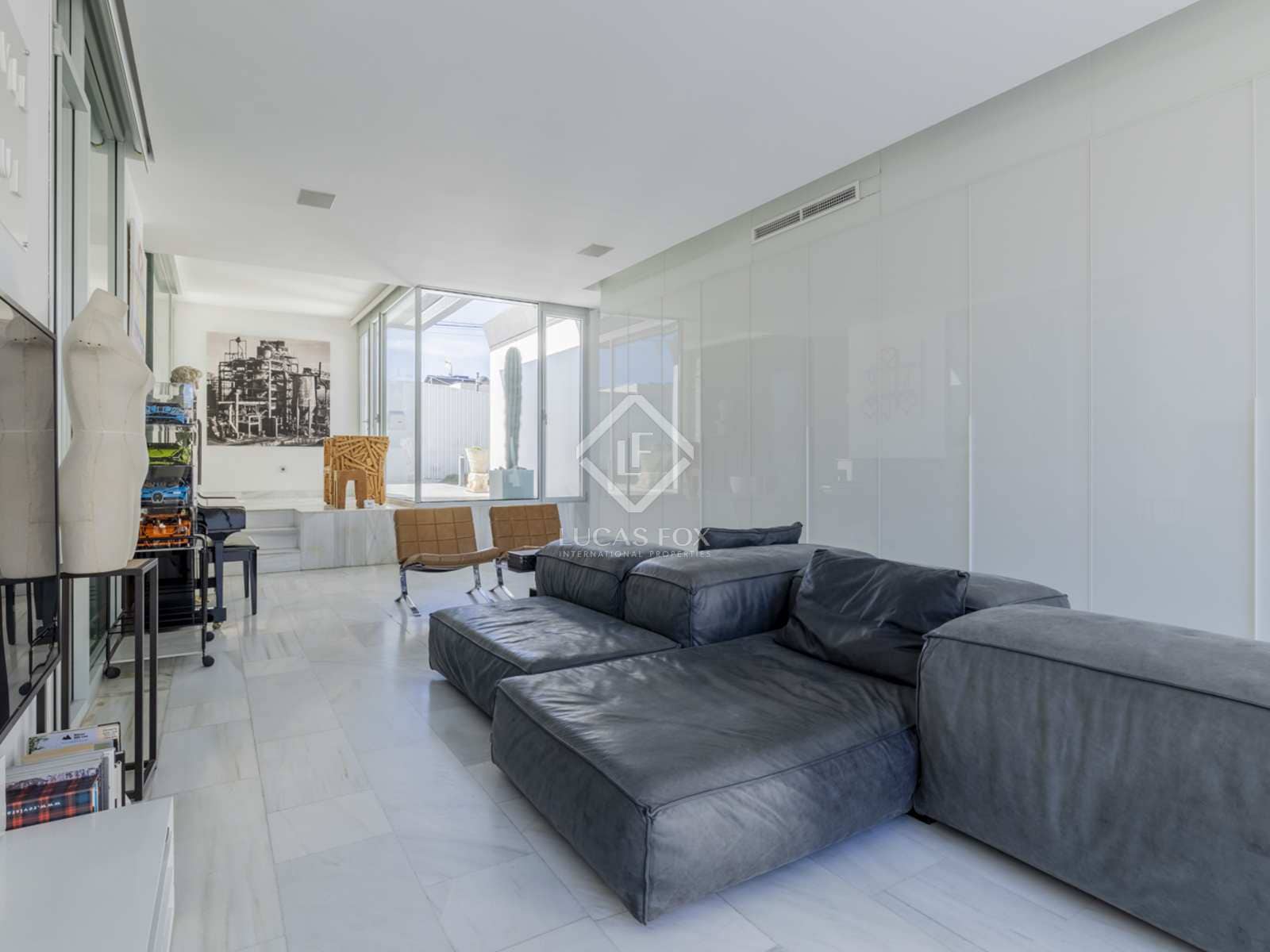 6 soveværelse Villa til salg i Boadilla del Monte med swimmingpool garage - € 1.730.000 (Ref: 8116011)