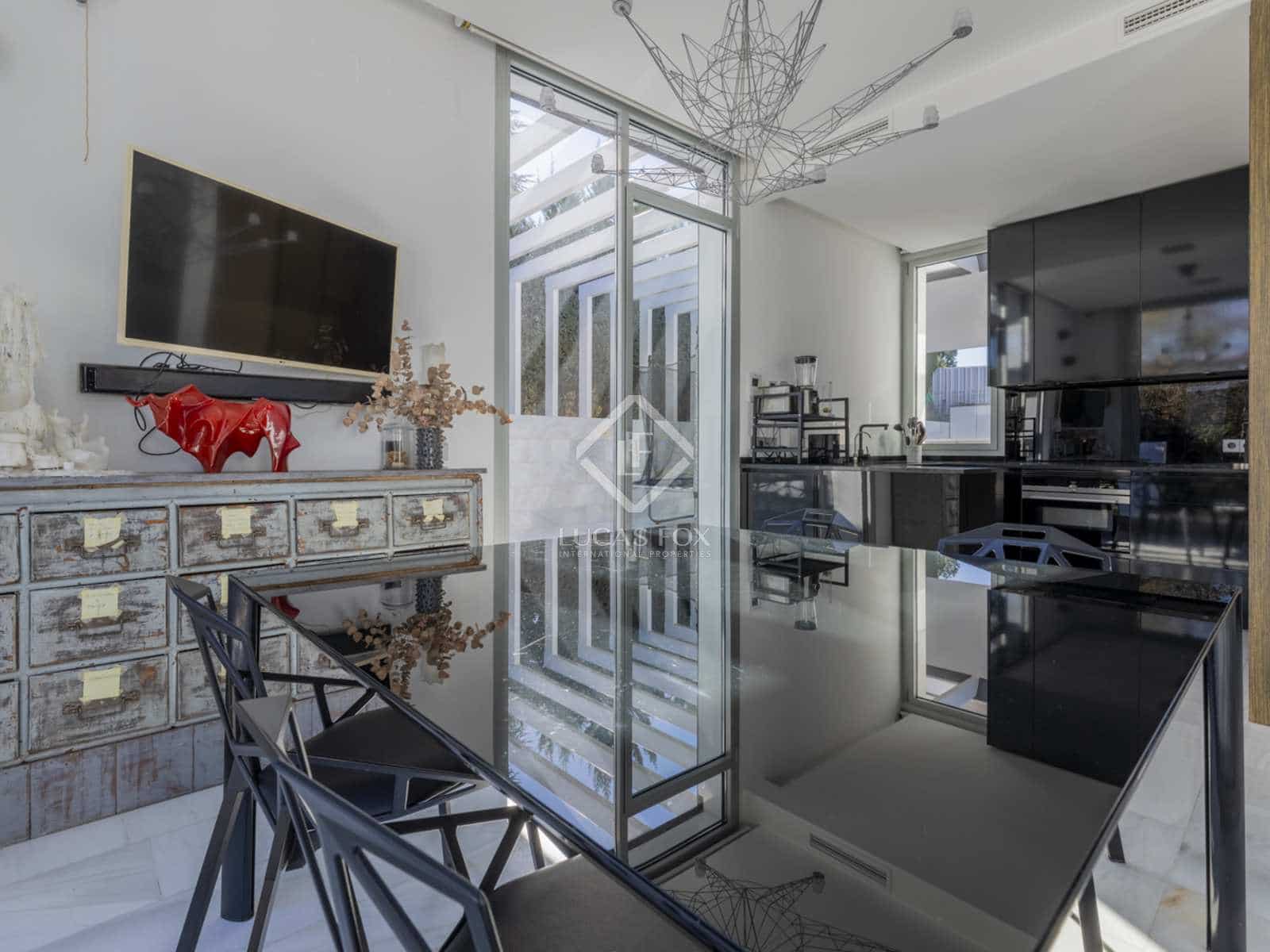 6 soveværelse Villa til salg i Boadilla del Monte med swimmingpool garage - € 1.730.000 (Ref: 8116011)