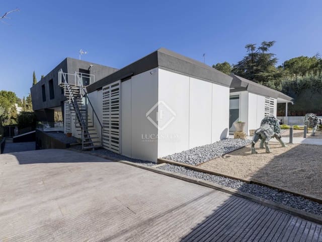 6 sovrum Villa till salu i Boadilla del Monte med pool garage - 1 730 000 € (Ref: 8116011)