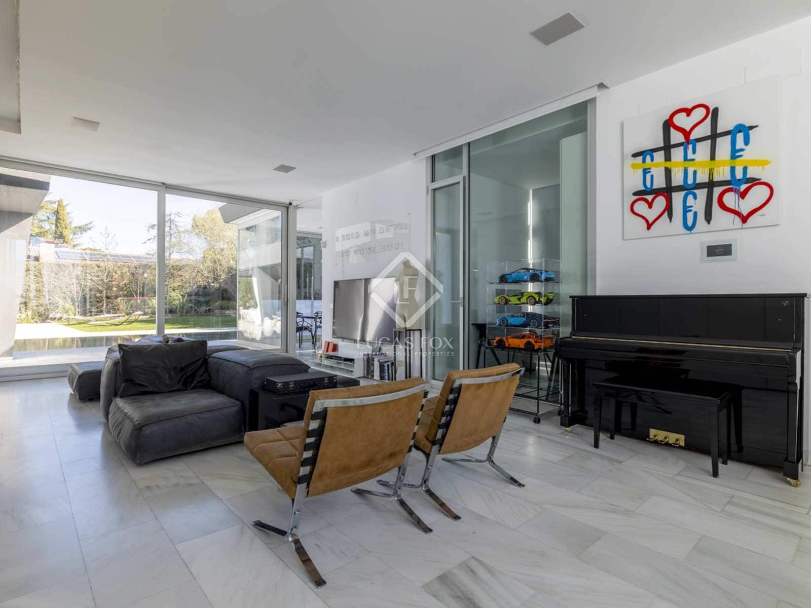 6 soveværelse Villa til salg i Boadilla del Monte med swimmingpool garage - € 1.730.000 (Ref: 8116011)