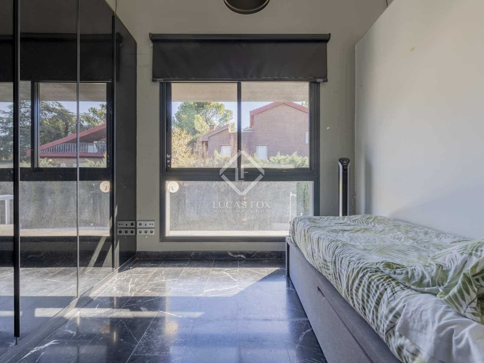 6 soveværelse Villa til salg i Boadilla del Monte med swimmingpool garage - € 1.730.000 (Ref: 8116011)