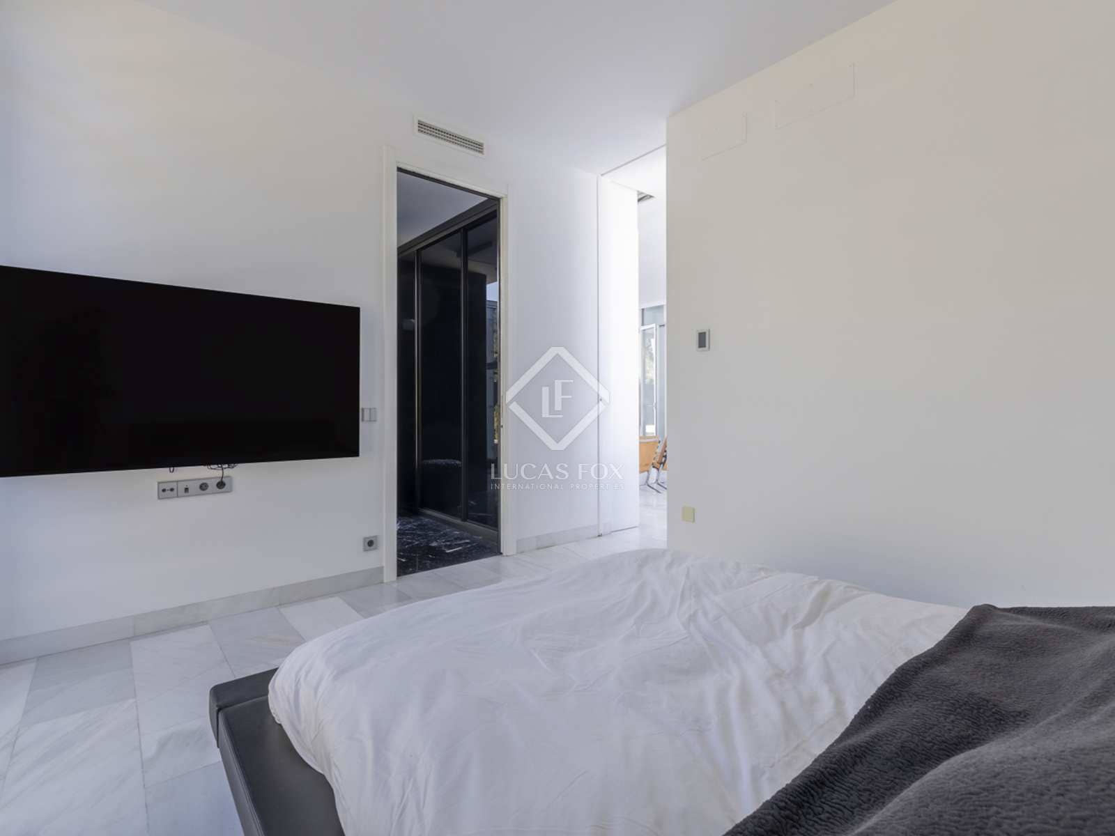 6 soveværelse Villa til salg i Boadilla del Monte med swimmingpool garage - € 1.730.000 (Ref: 8116011)