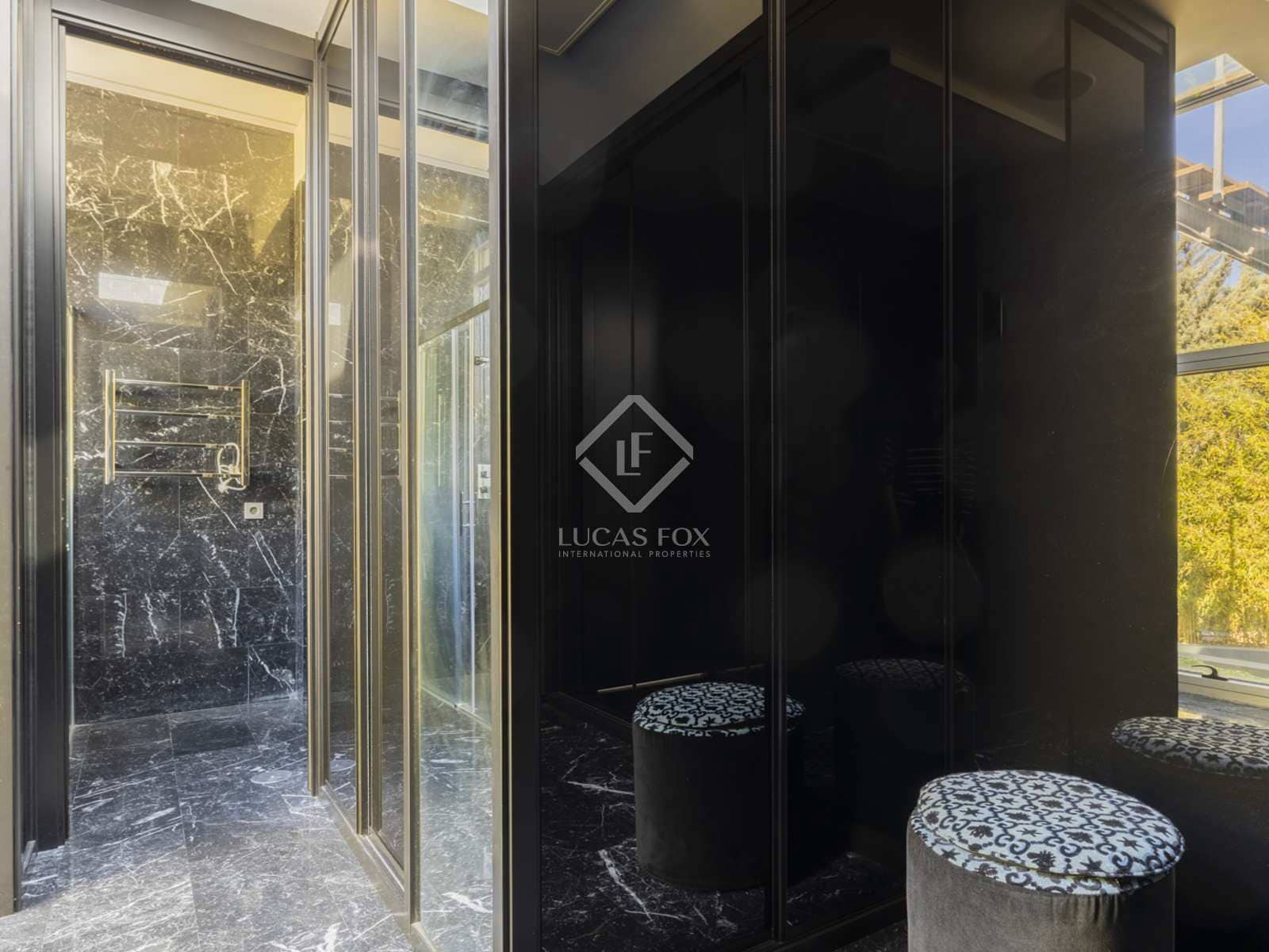 6 soveværelse Villa til salg i Boadilla del Monte med swimmingpool garage - € 1.730.000 (Ref: 8116011)