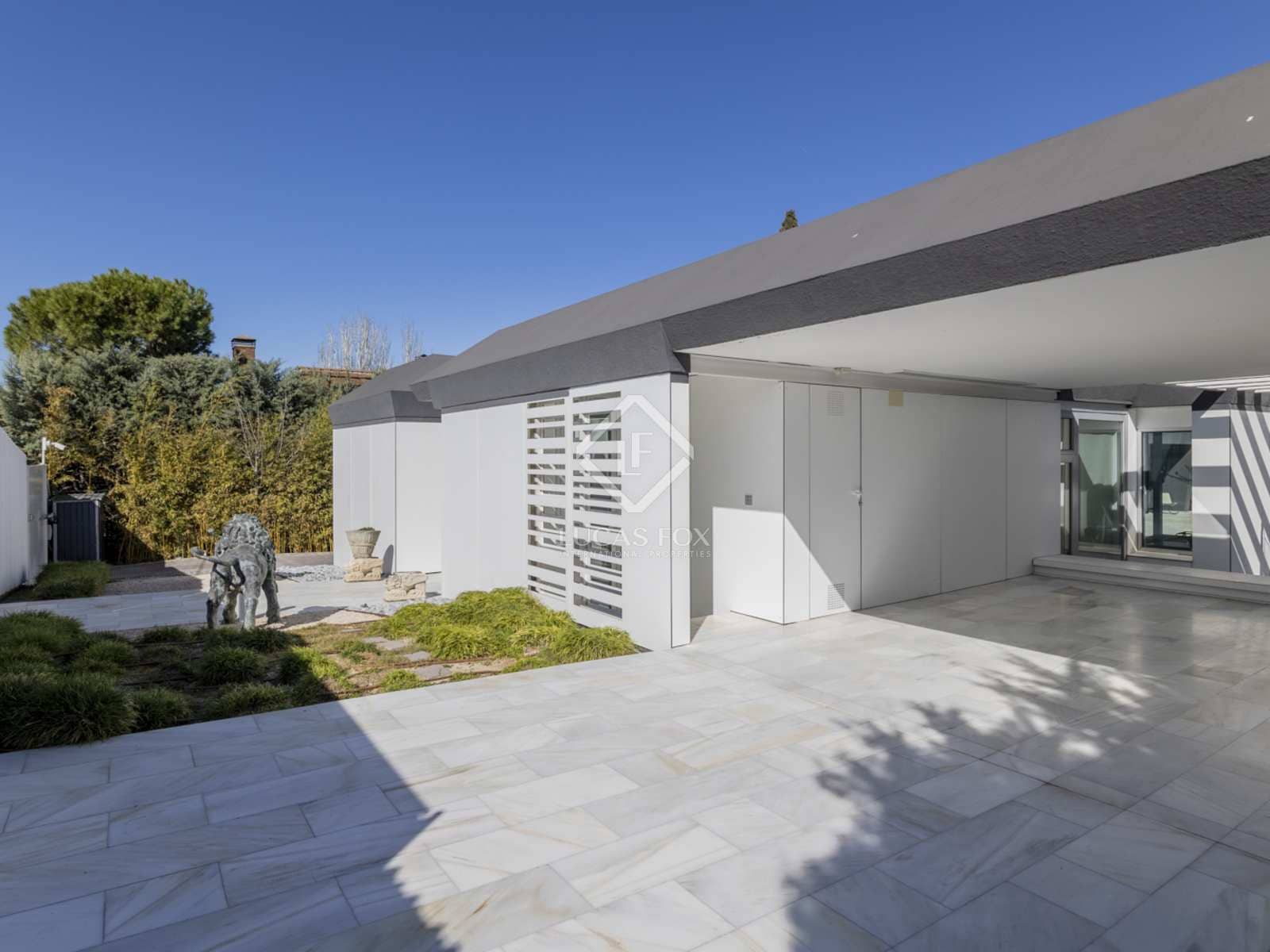 6 soveværelse Villa til salg i Boadilla del Monte med swimmingpool garage - € 1.730.000 (Ref: 8116011)