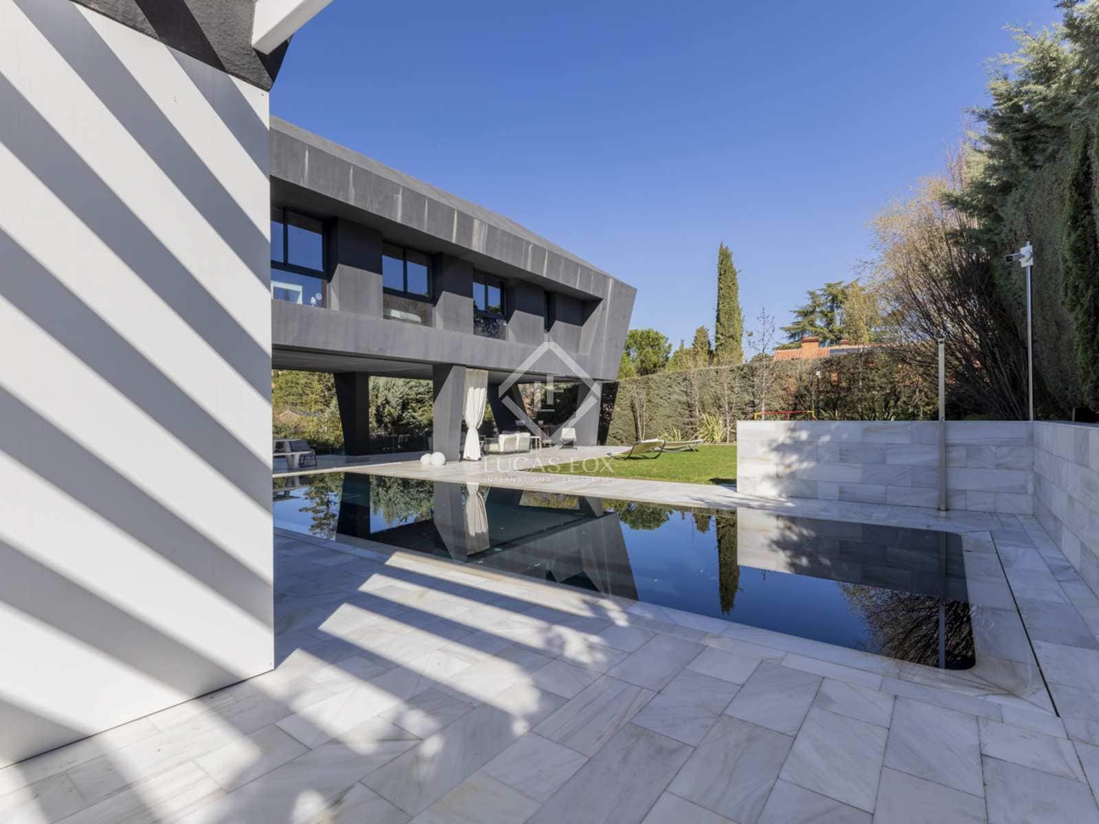 6 soveværelse Villa til salg i Boadilla del Monte med swimmingpool garage - € 1.730.000 (Ref: 8116011)