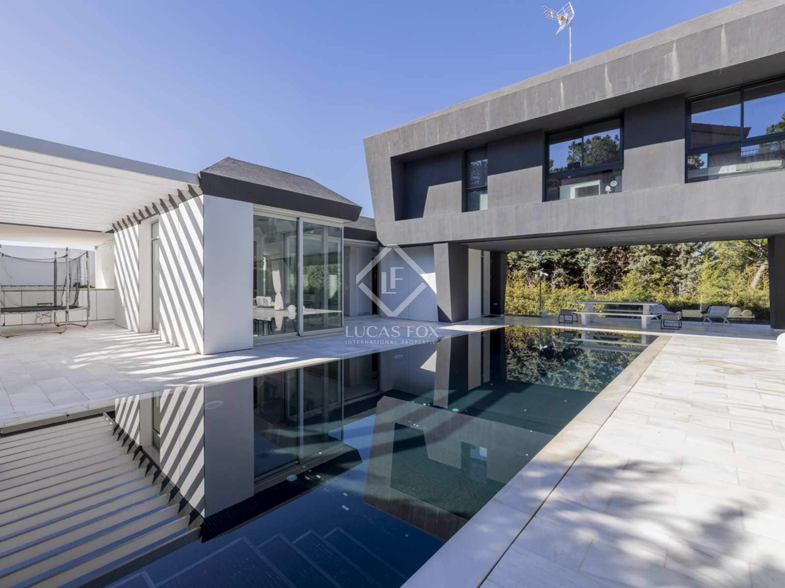 6 soveværelse Villa til salg i Boadilla del Monte med swimmingpool garage - € 1.730.000 (Ref: 8116011)