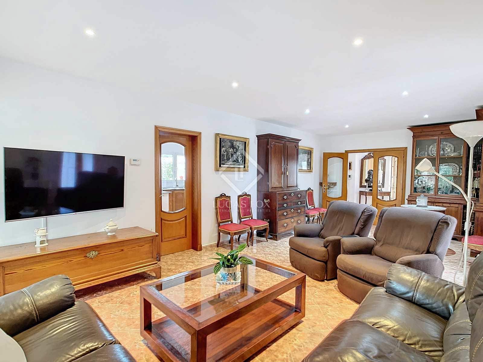 4 soveværelse Villa til salg i Ciutadella de Menorca med swimmingpool garage - € 1.450.000 (Ref: 8118645)