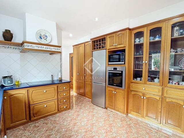 4 soveværelse Villa til salg i Ciutadella de Menorca med swimmingpool garage - € 1.450.000 (Ref: 8118645)