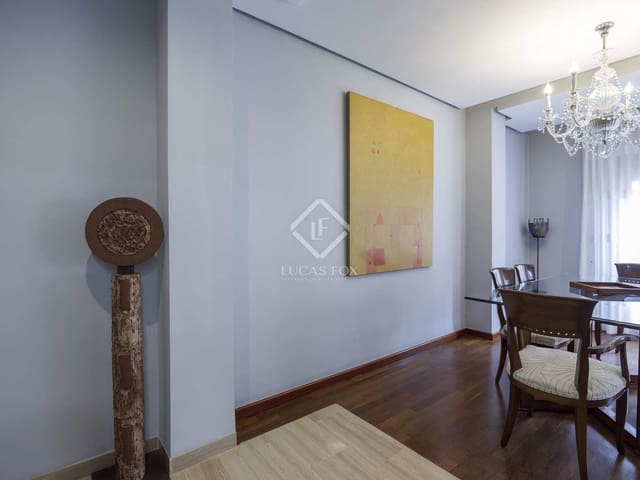 Apartamento de 3 habitaciones en València ciudad en alquiler - 1.900 € (Ref: 8118650)