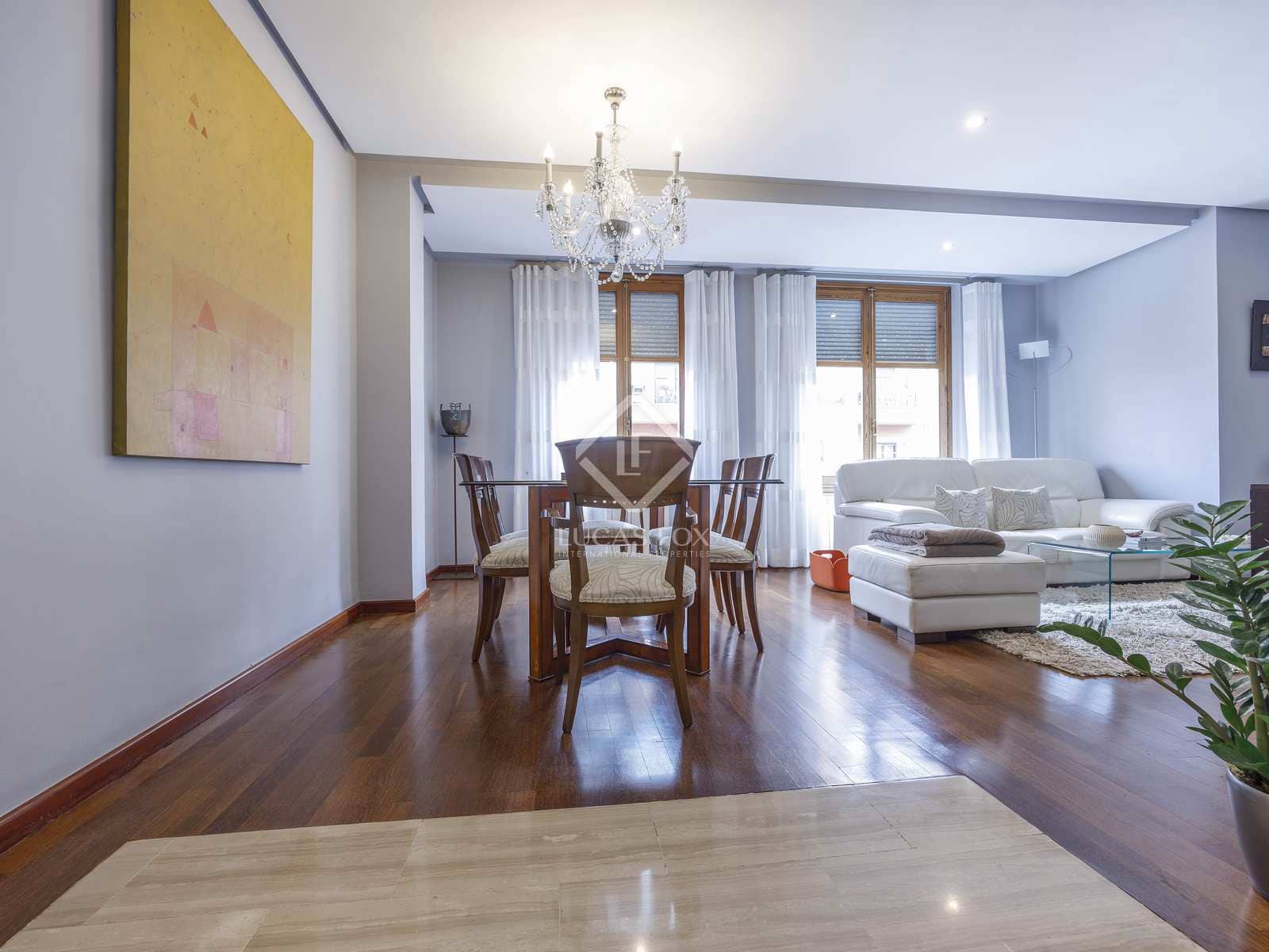 3 soveværelse Lejlighed til leje i Valencia by - € 1.900 (Ref: 8118650)