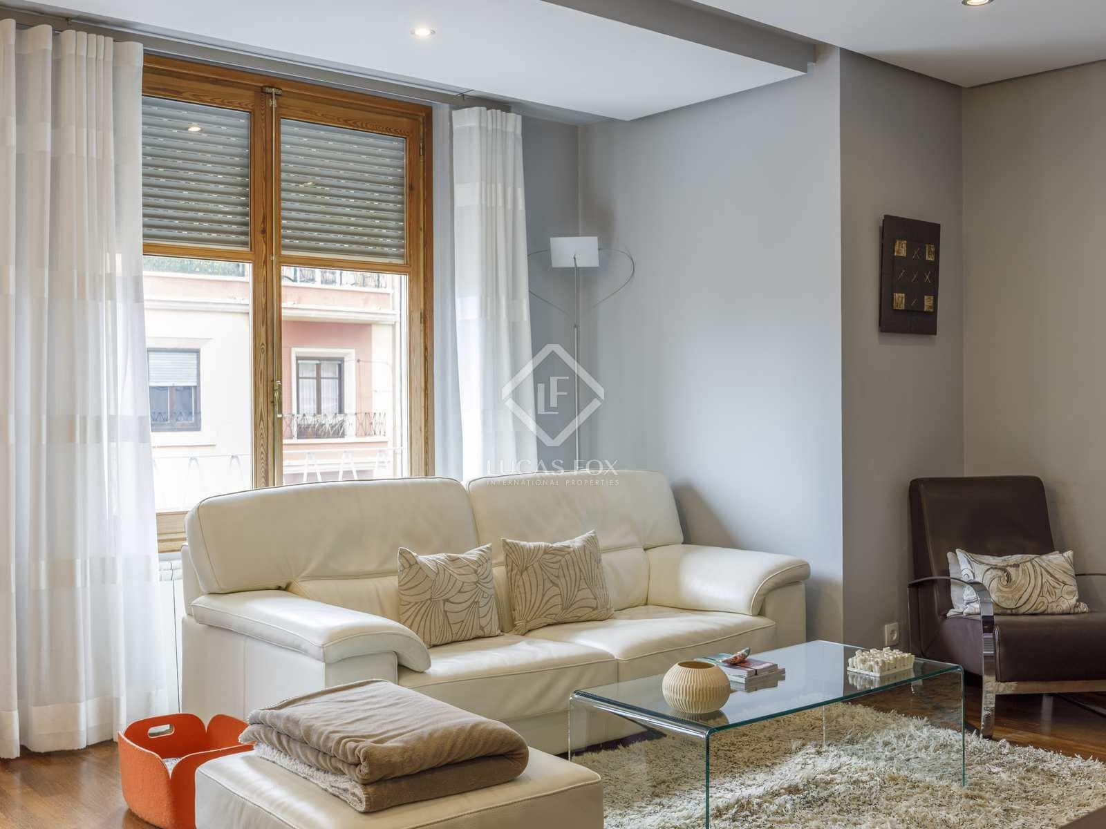 3 soveværelse Lejlighed til leje i Valencia by - € 1.900 (Ref: 8118650)