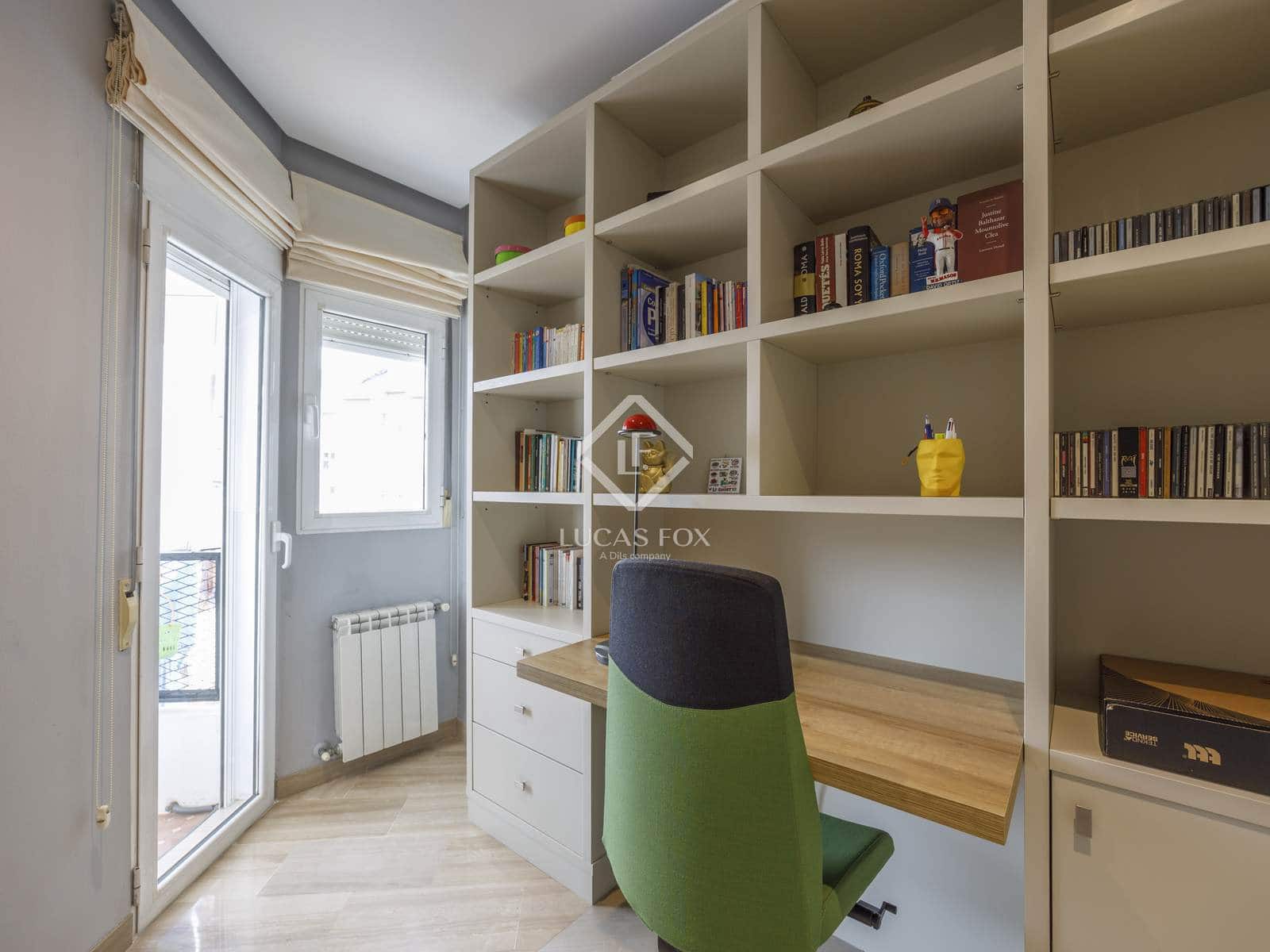 3 soveværelse Lejlighed til leje i Valencia by - € 1.900 (Ref: 8118650)